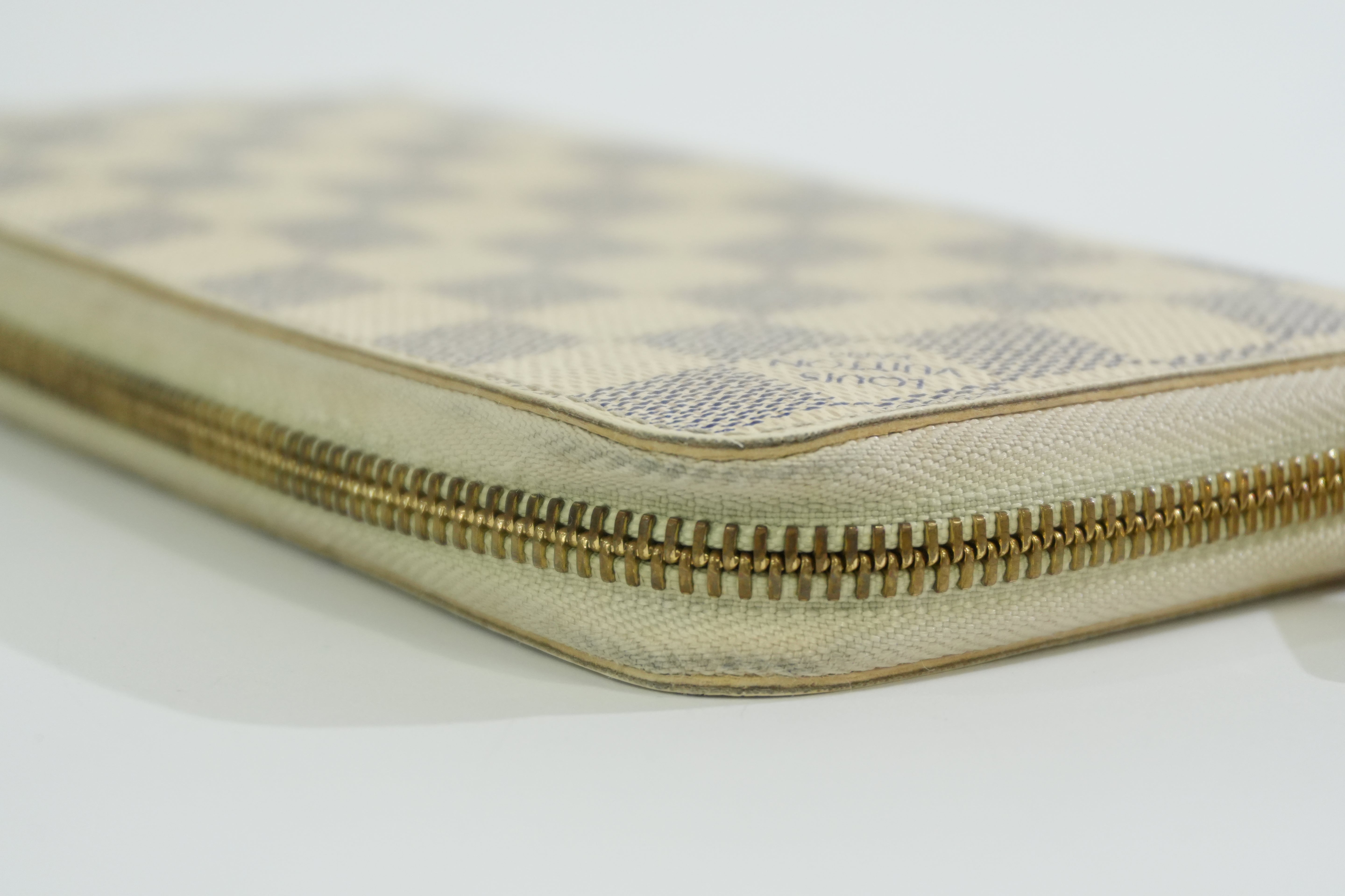 Louis Vuitton Damier Azur Zippy Wallet Used