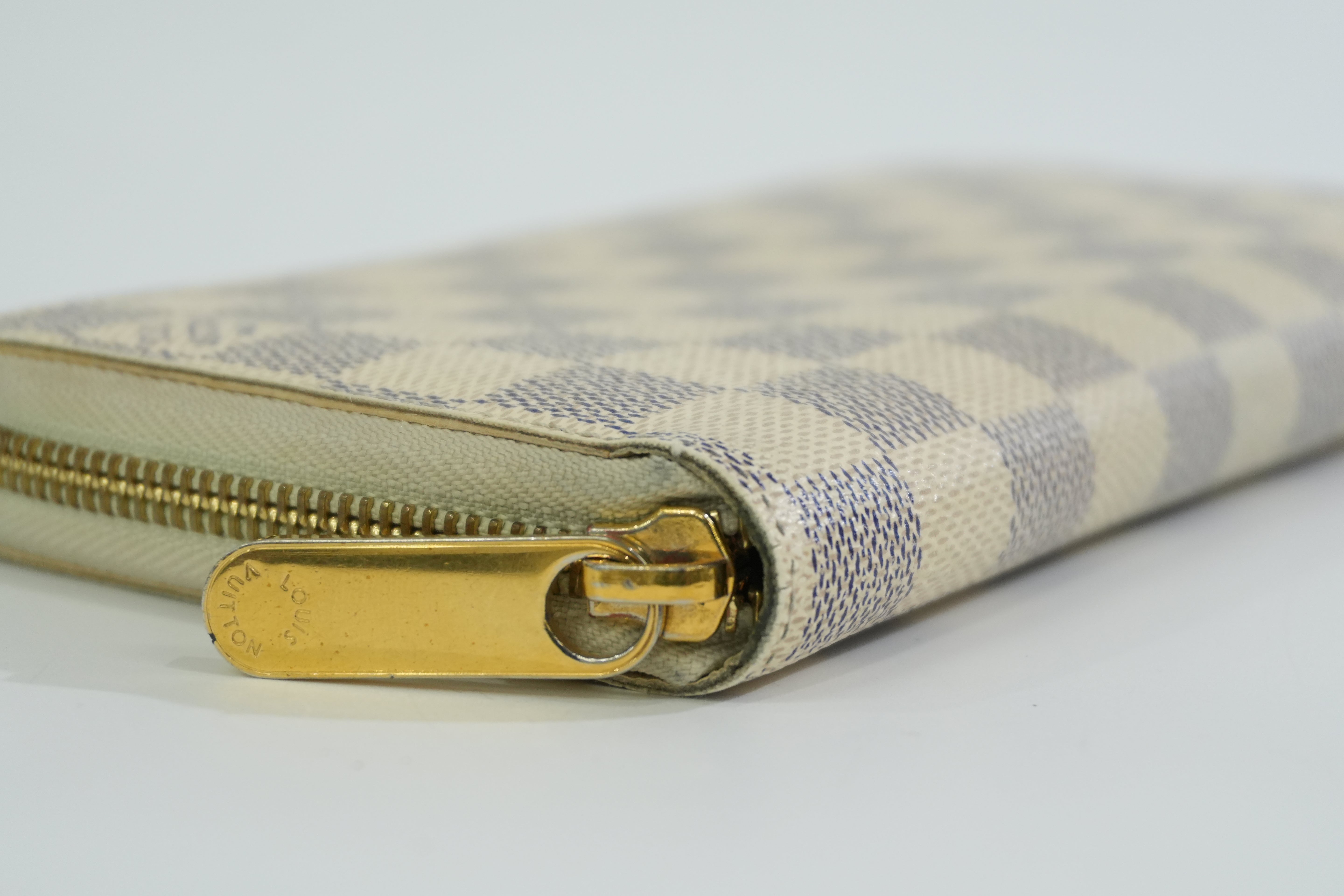 Louis Vuitton Damier Azur Zippy Wallet Used