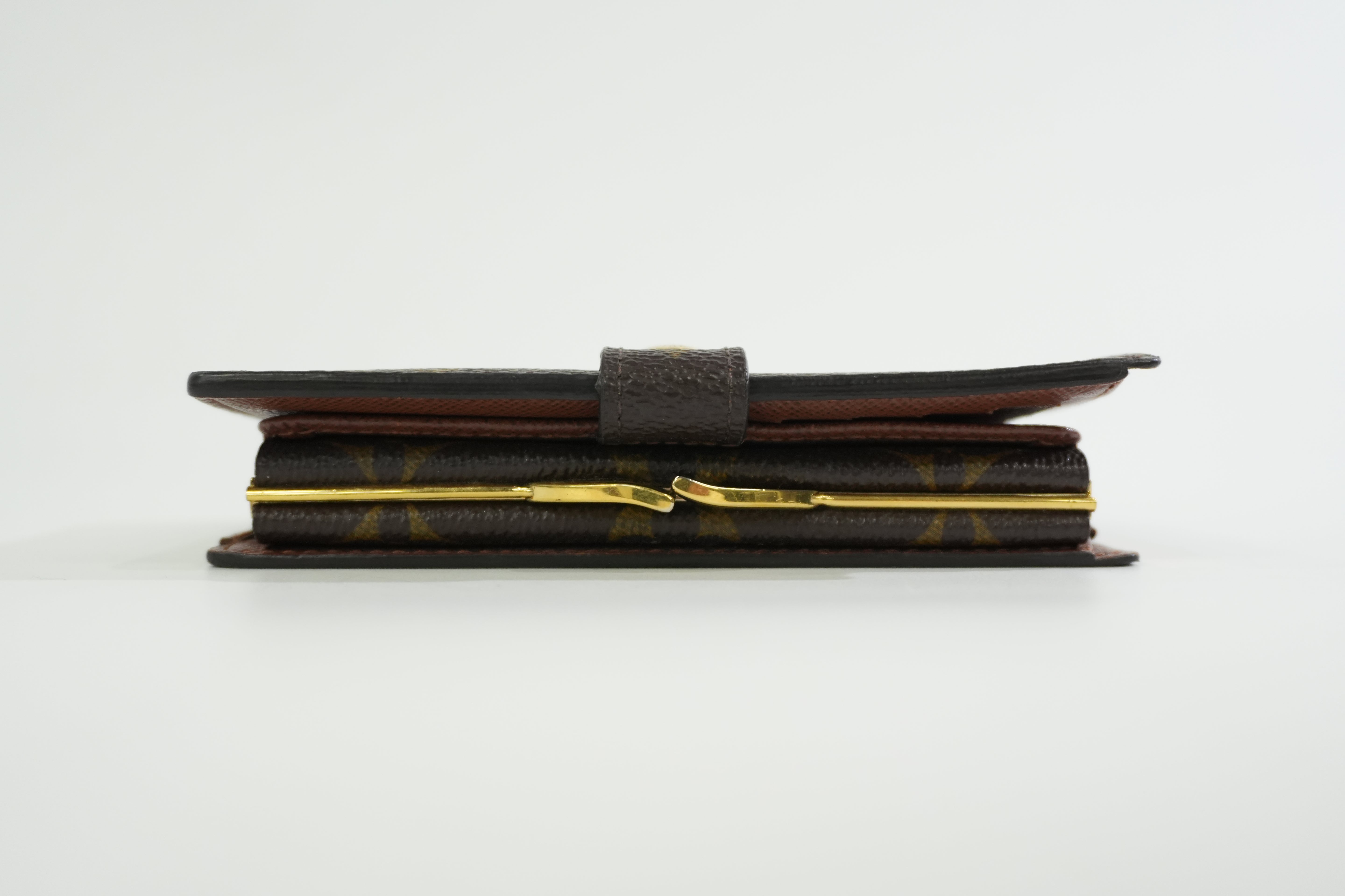 Louis Vuitton Monogram Kisslock Wallet Used