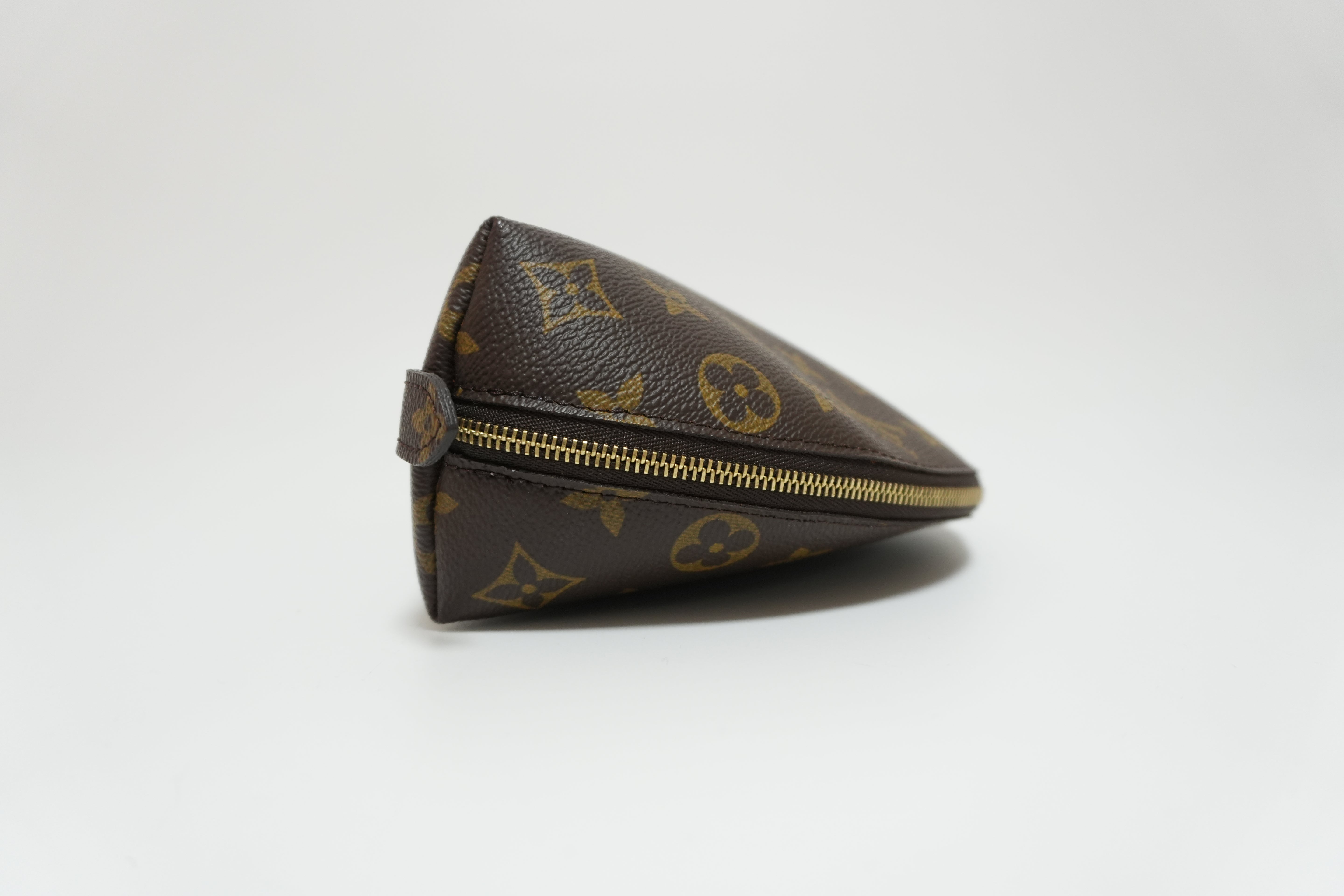 Louis Vuitton Monogram Demi Ronde Pouch Used