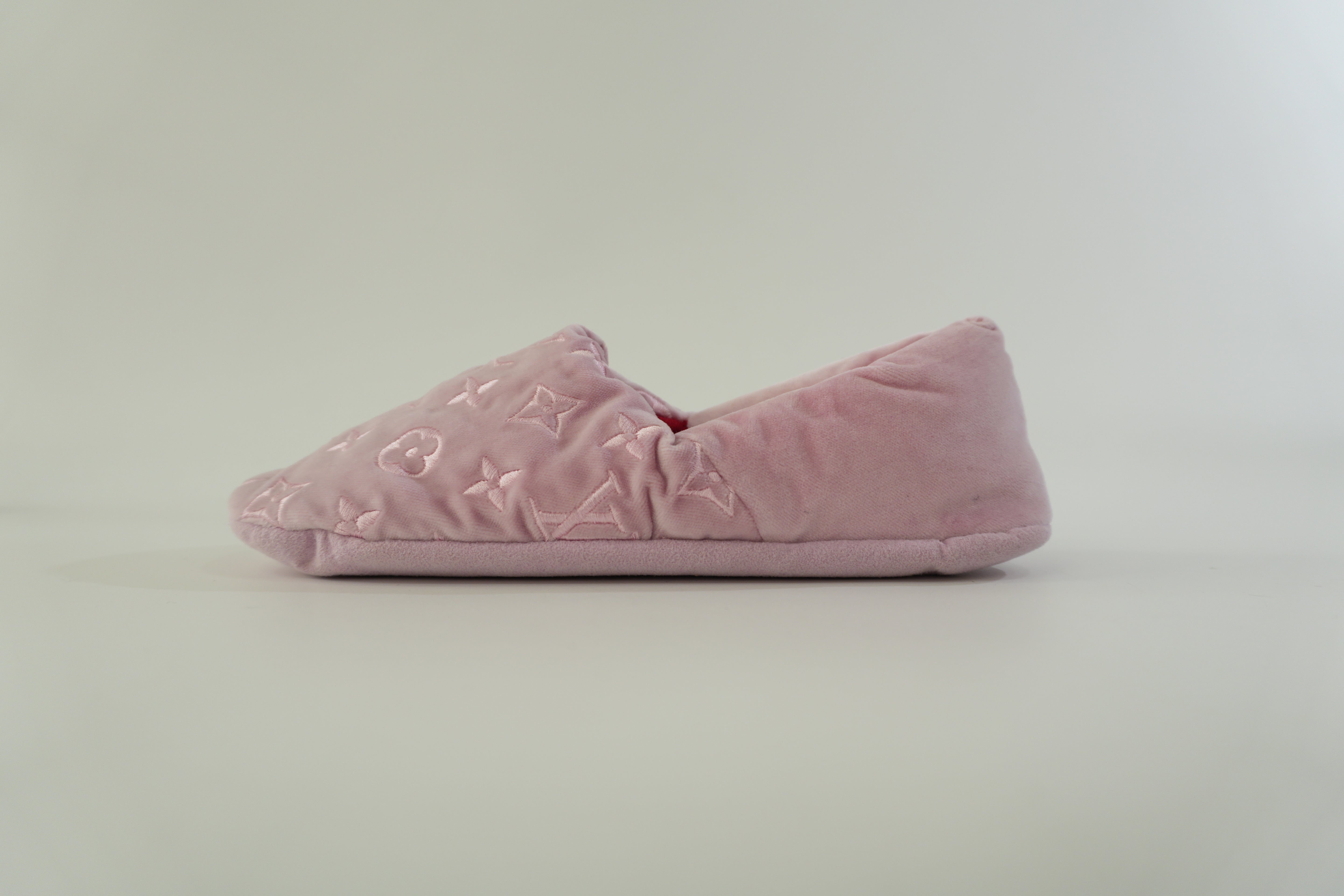 Pre-owned Louis Vuitton Indoor Slippers Size 6 Pink Used