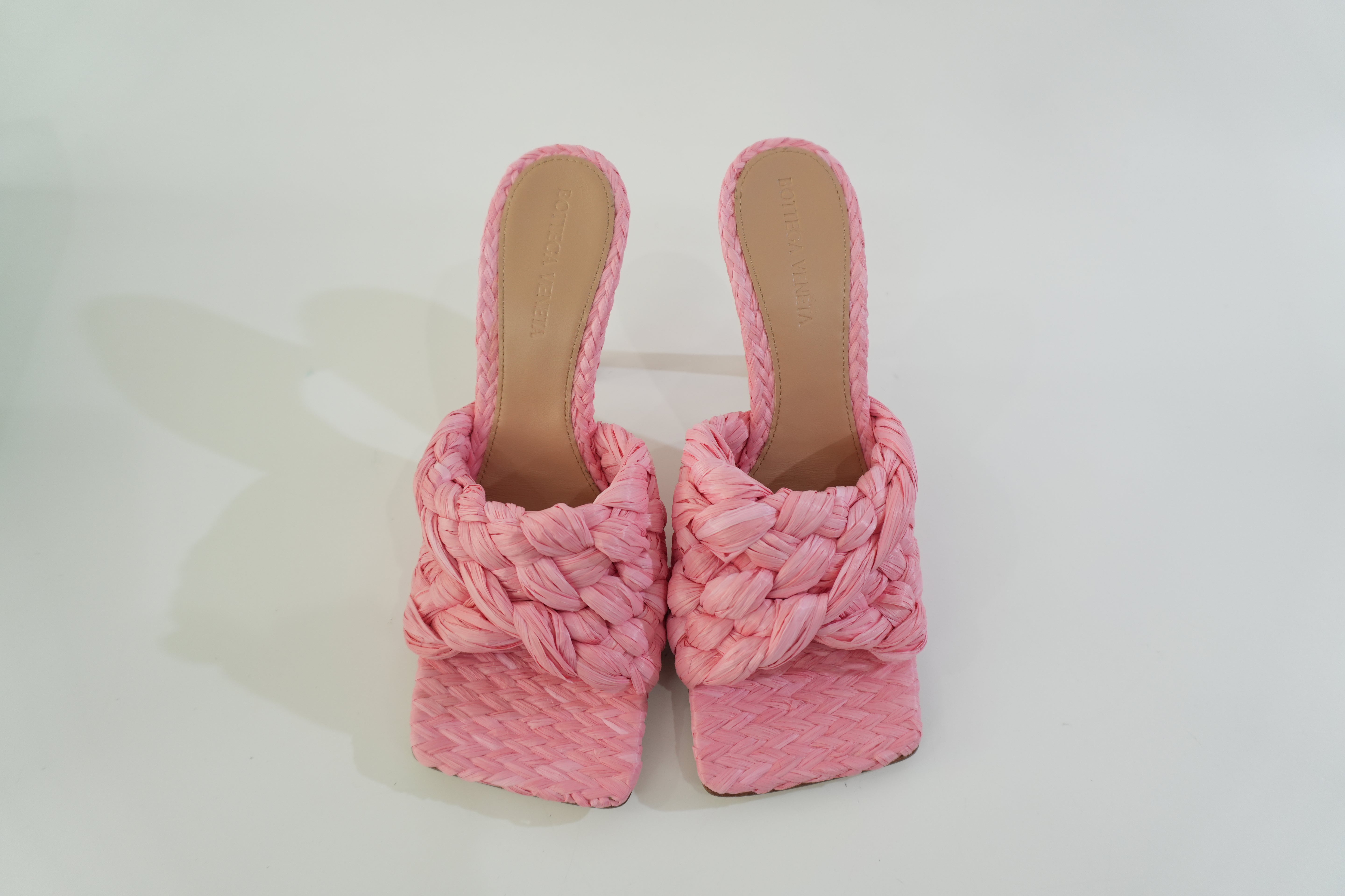 Pre-owned Bottega Straw High Heels Size 6.5 Pink Used