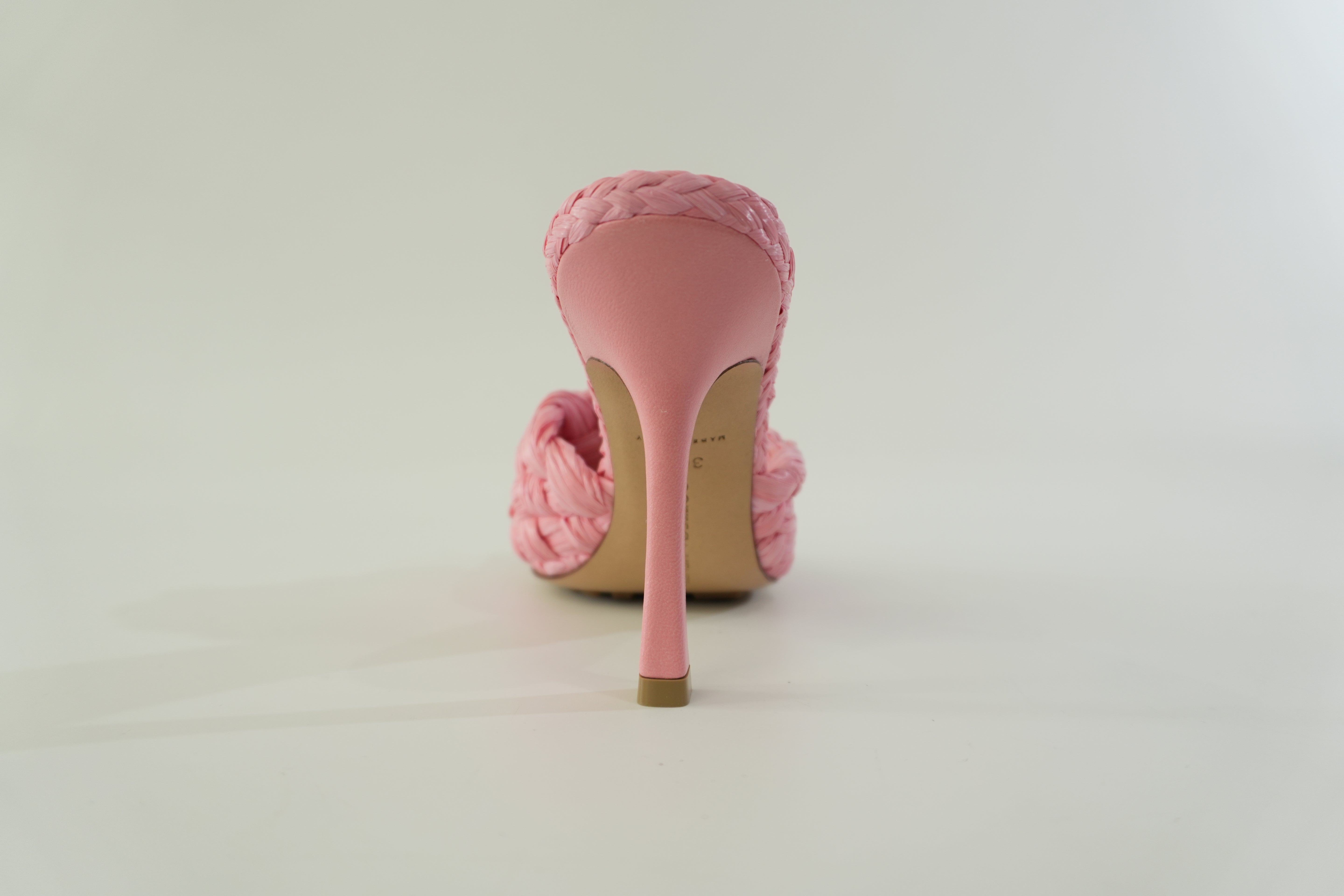 Pre-owned Bottega Straw High Heels Size 6.5 Pink Used
