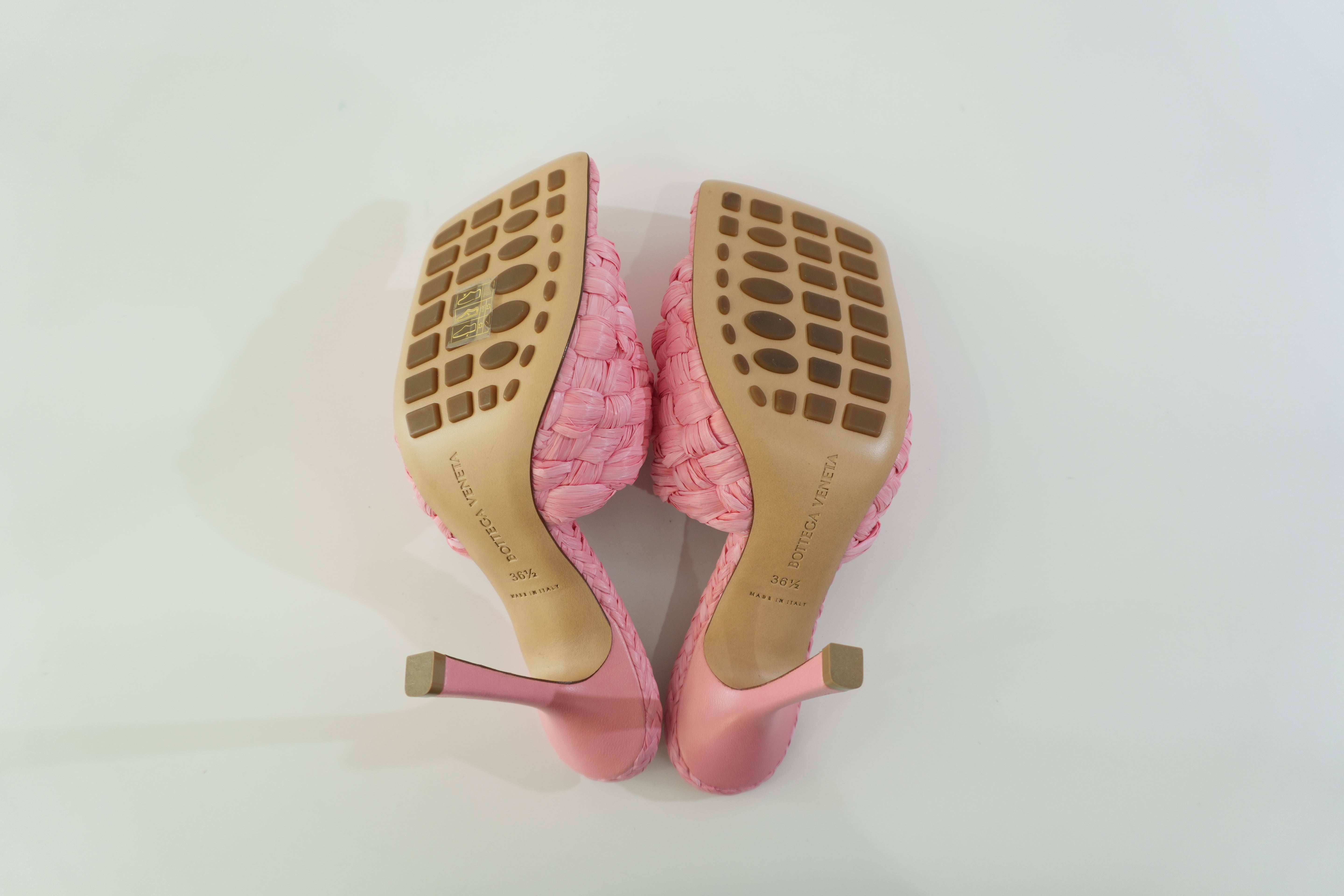 Pre-owned Bottega Straw High Heels Size 6.5 Pink Used