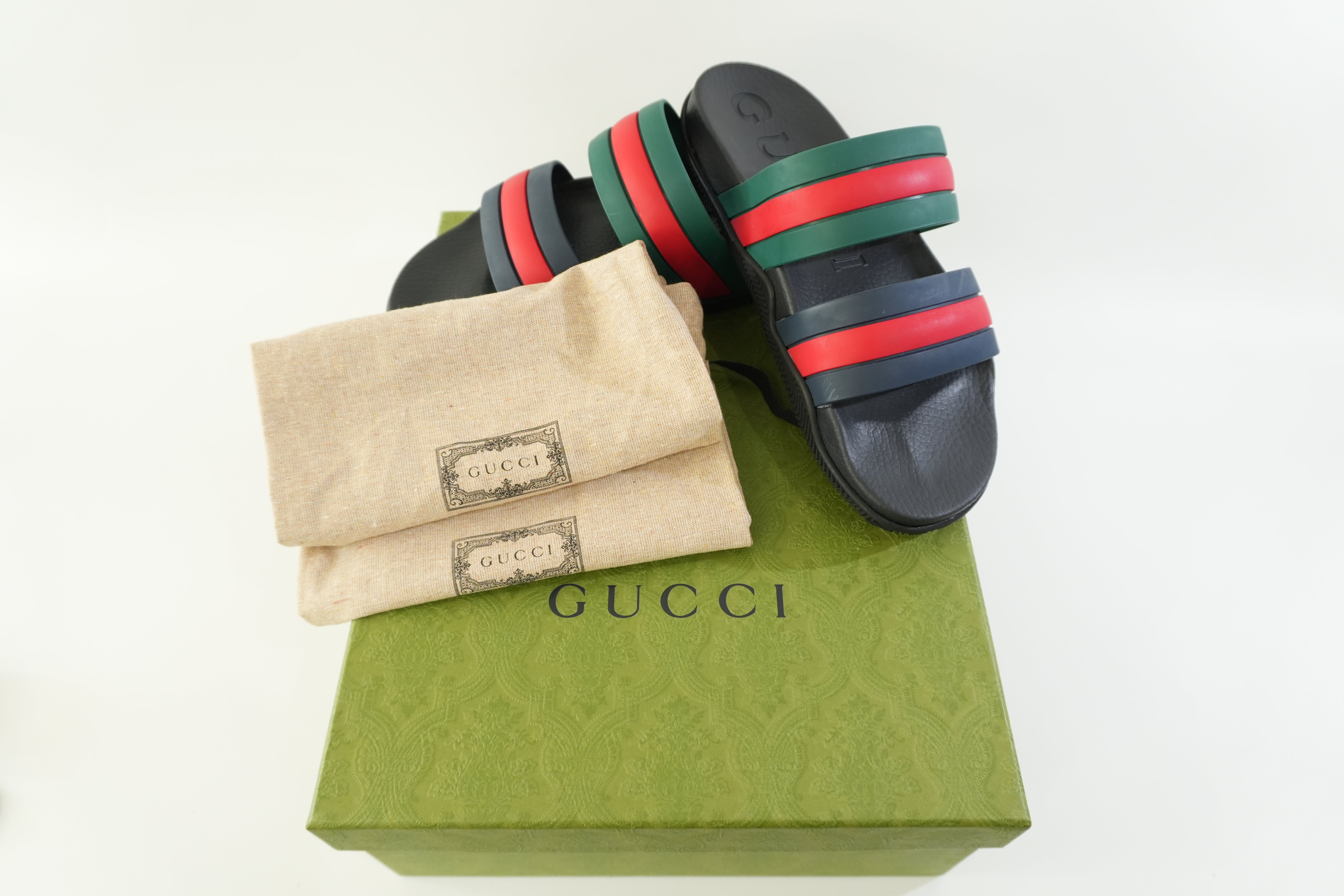 Pre-owned Gucci Sandals Size 9 Black Used
