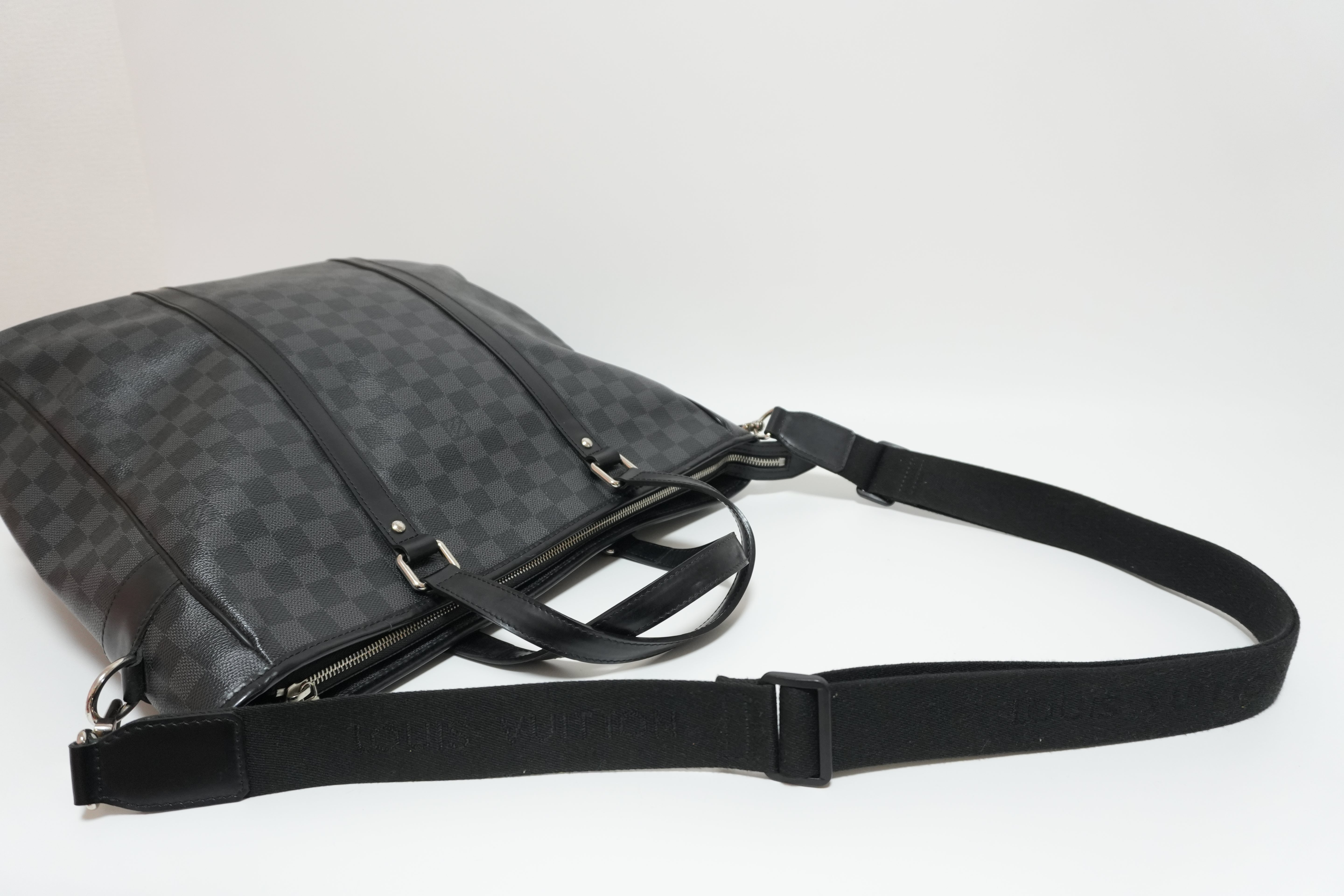 Louis Vuitton Tadao Damier Graphite Shoulder Tote Bag Used