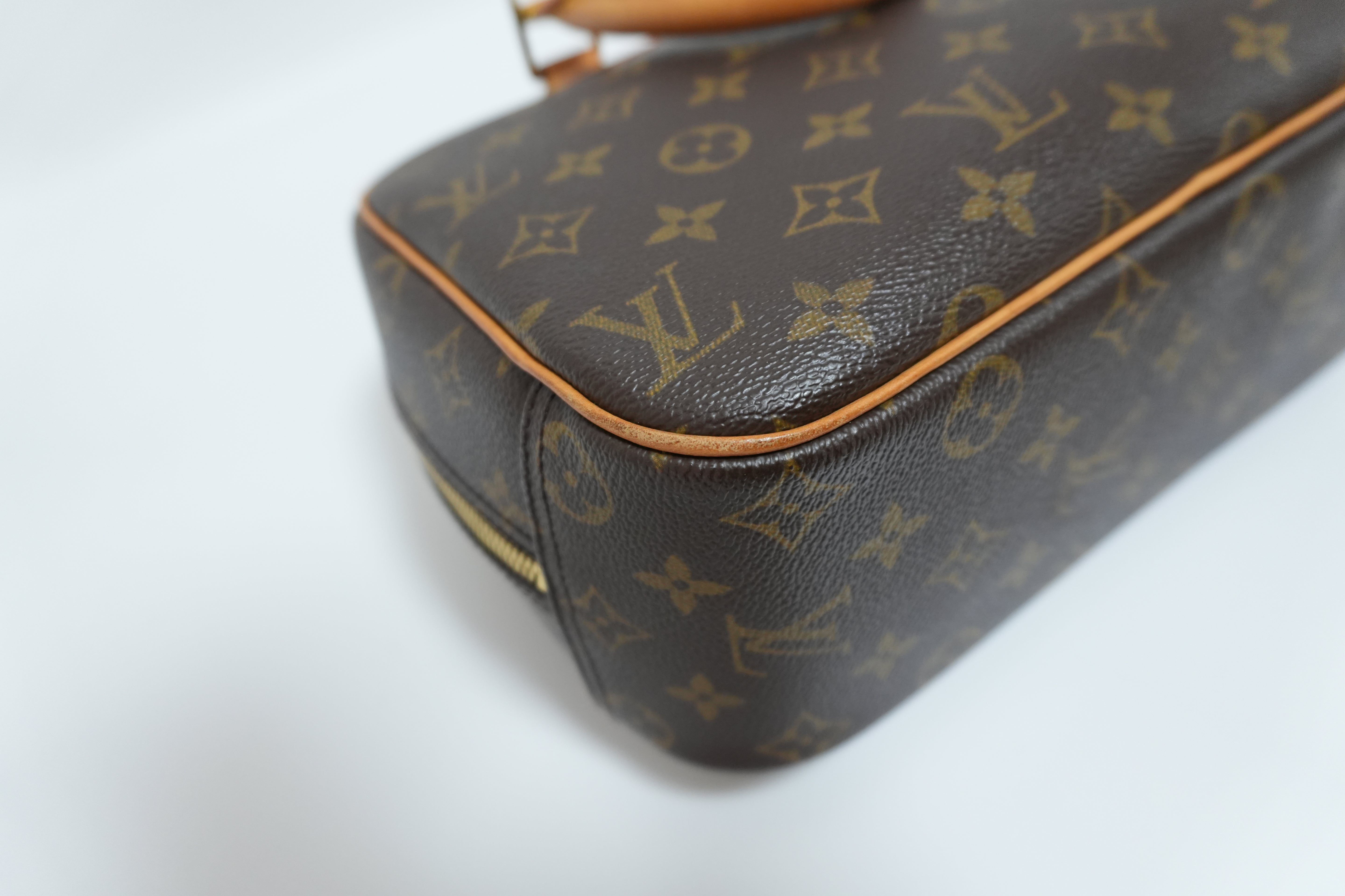 Louis Vuitton Trouville Handbag Used