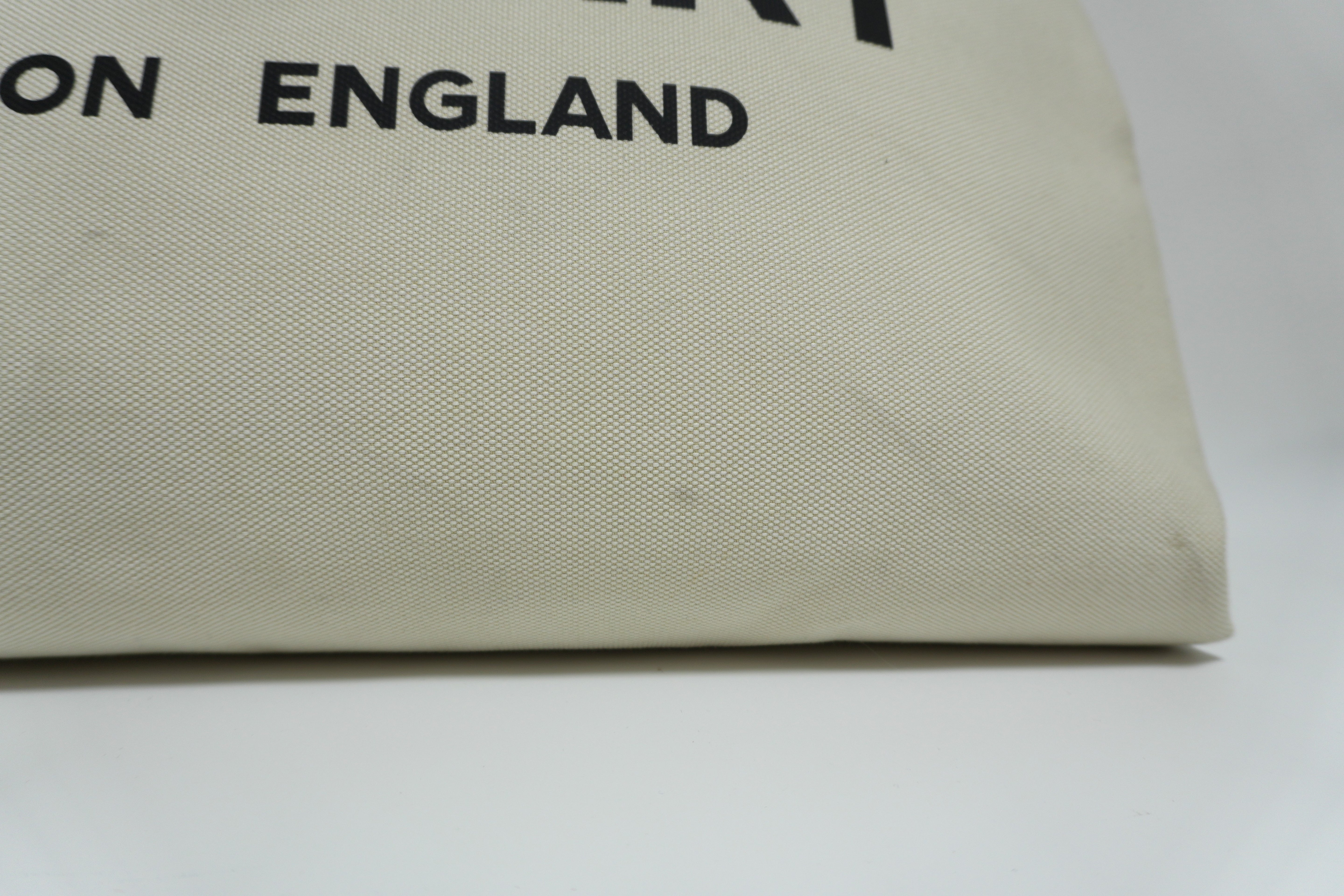 Burberry Canvas Big Tote Bag White Used