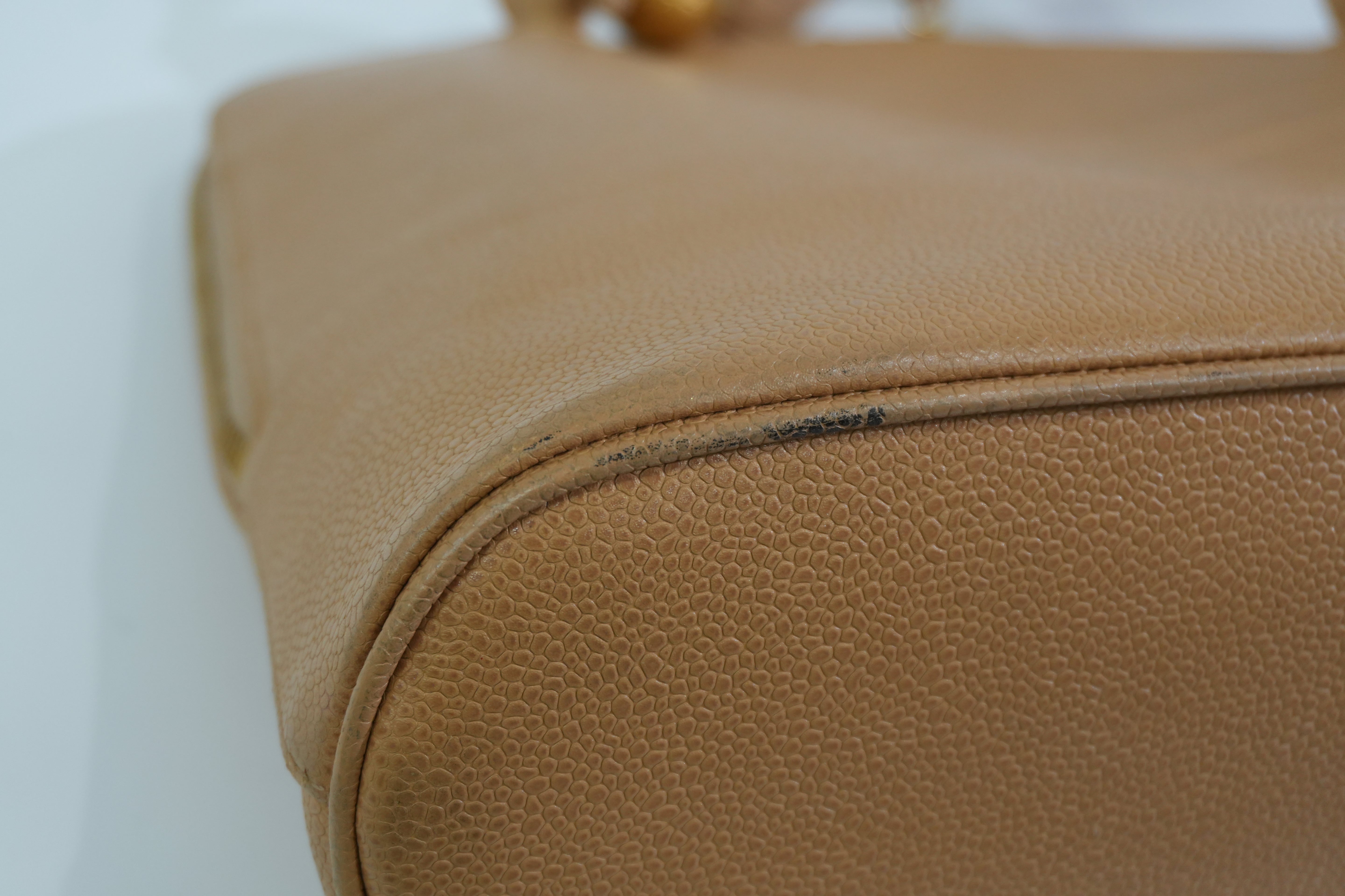 Pre-owned Chanel Caviar Skin Leather Ball Tote Bag Beige