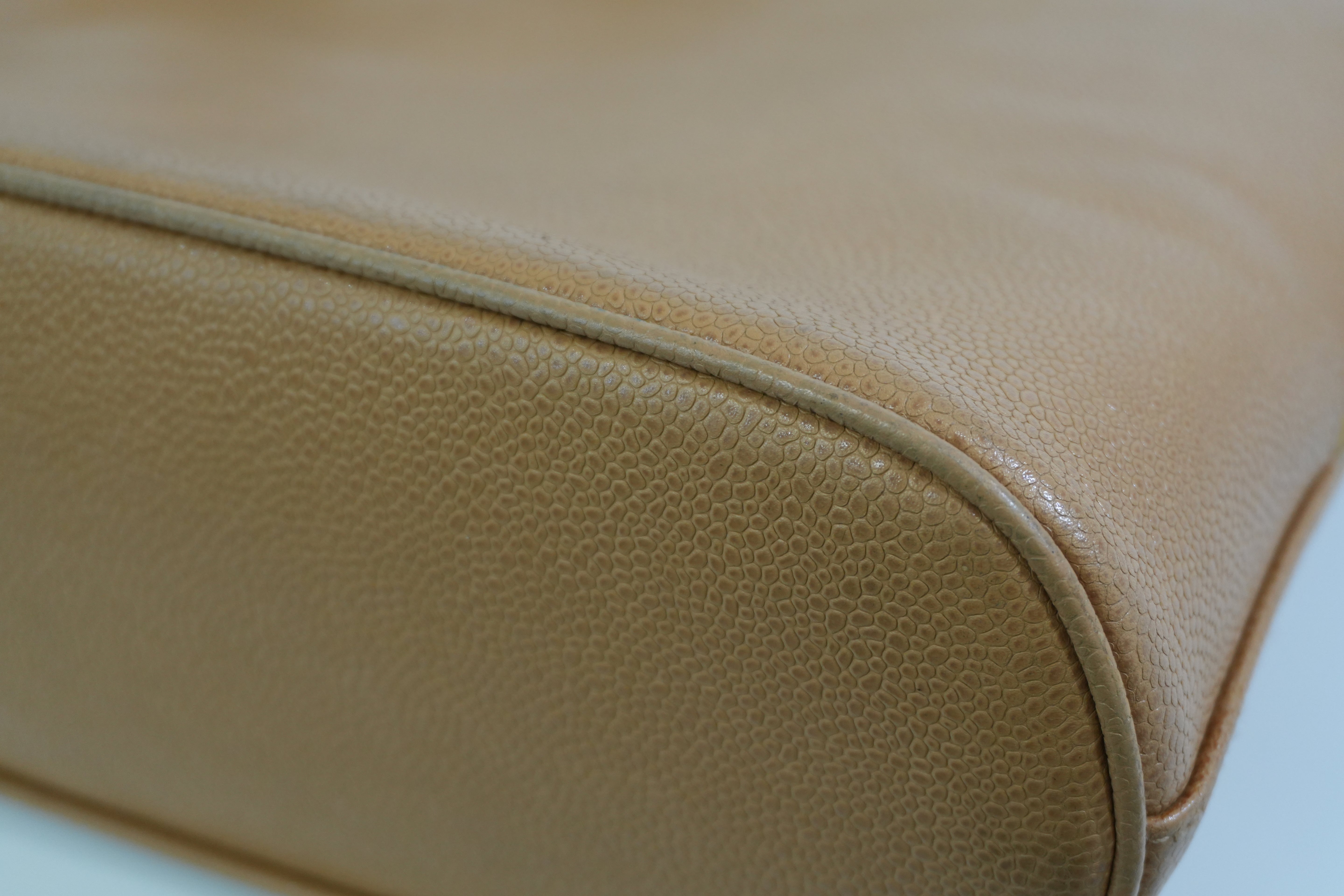 Pre-owned Chanel Caviar Skin Leather Ball Tote Bag Beige
