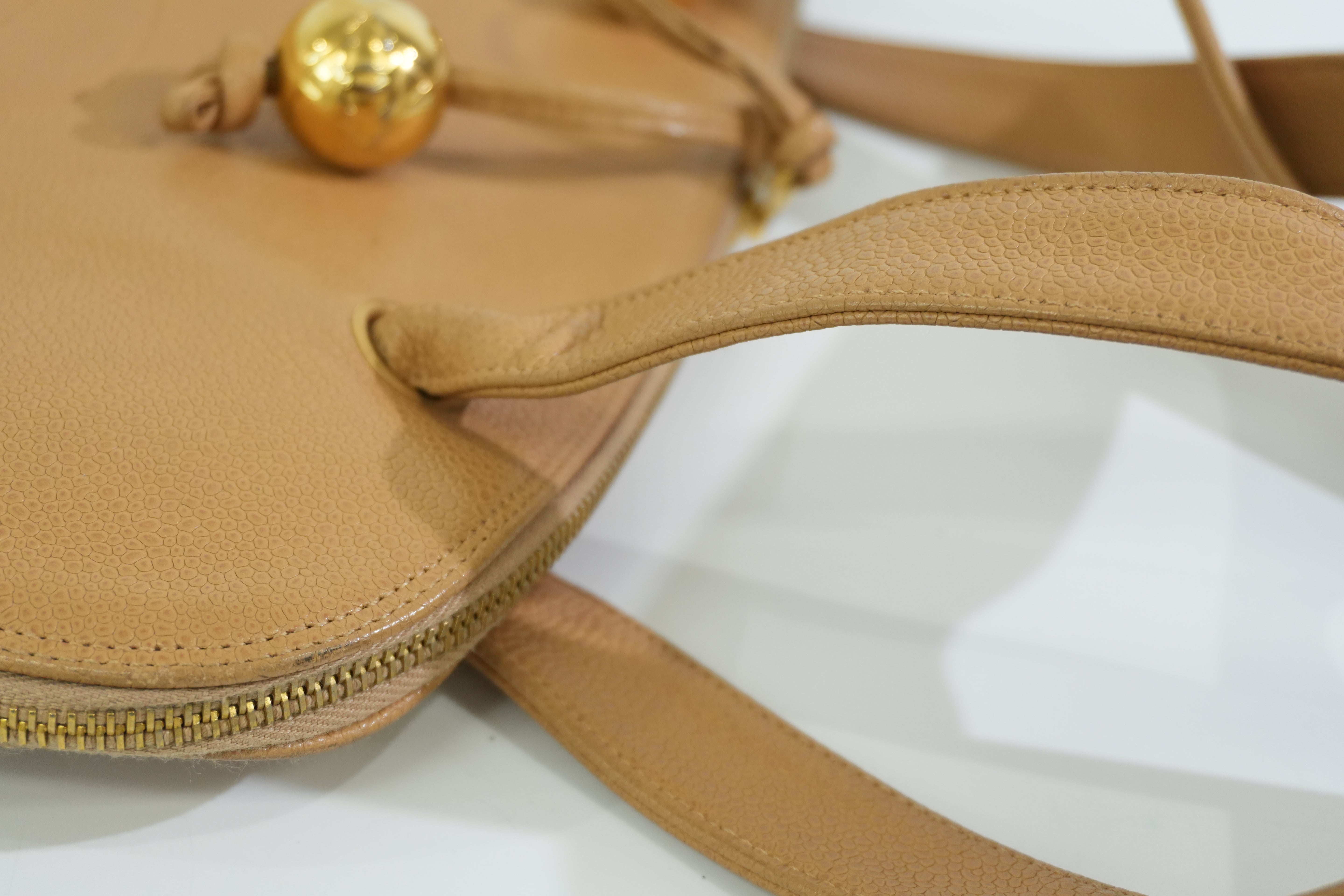 Pre-owned Chanel Caviar Skin Leather Ball Tote Bag Beige