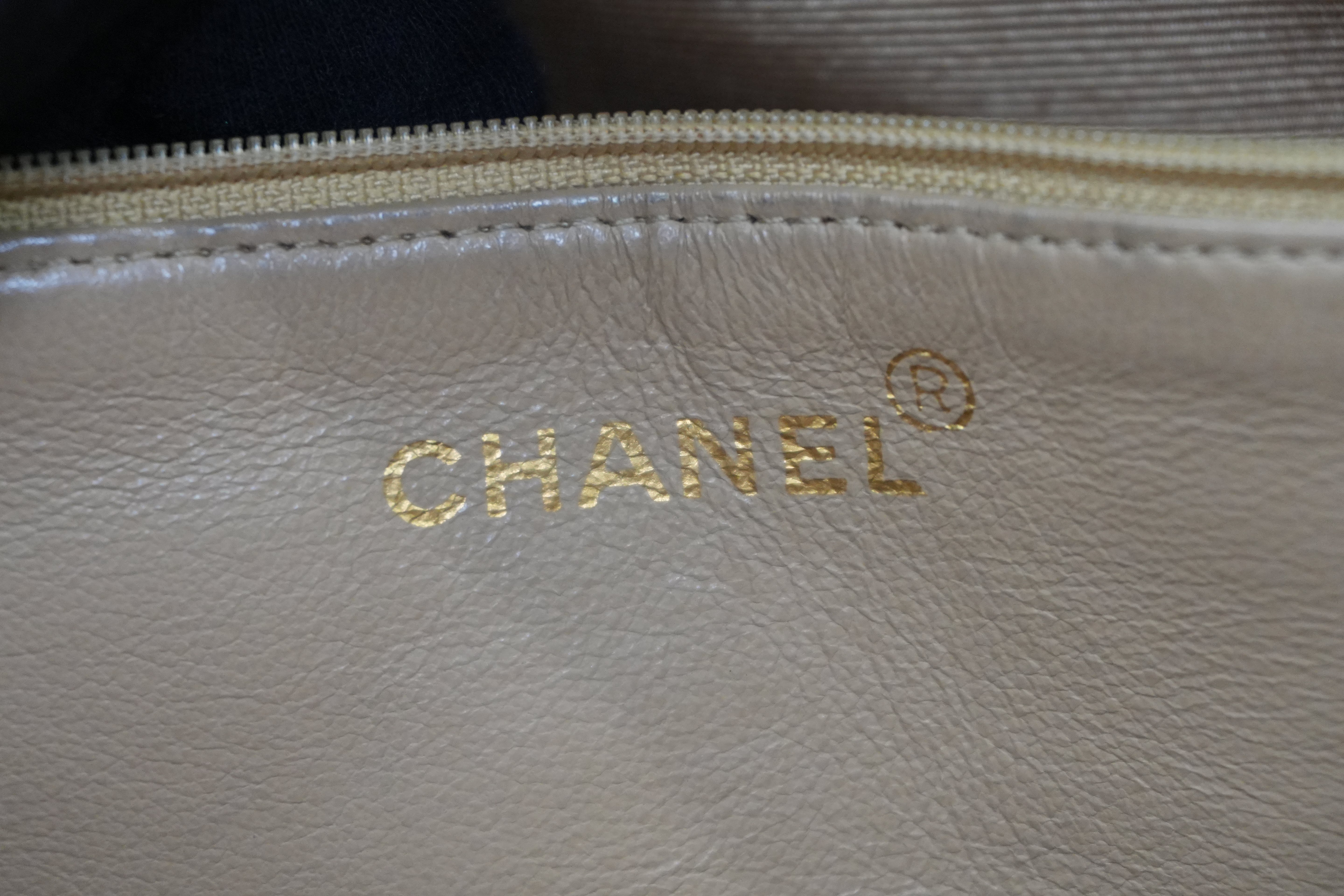 Pre-owned Chanel Caviar Skin Leather Ball Tote Bag Beige