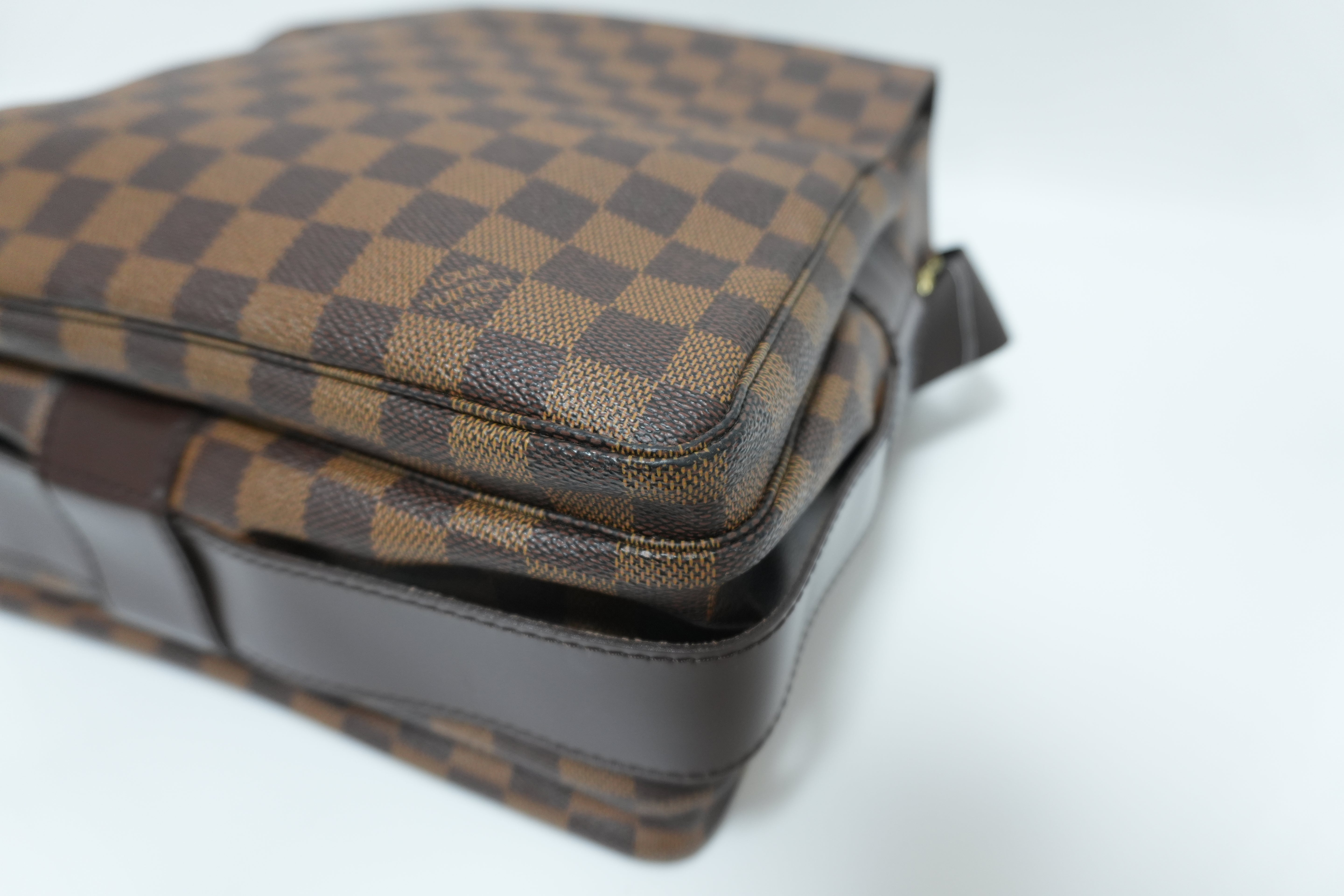 Louis Vuitton Damier Ebene Naviglio Messenger Bag Used