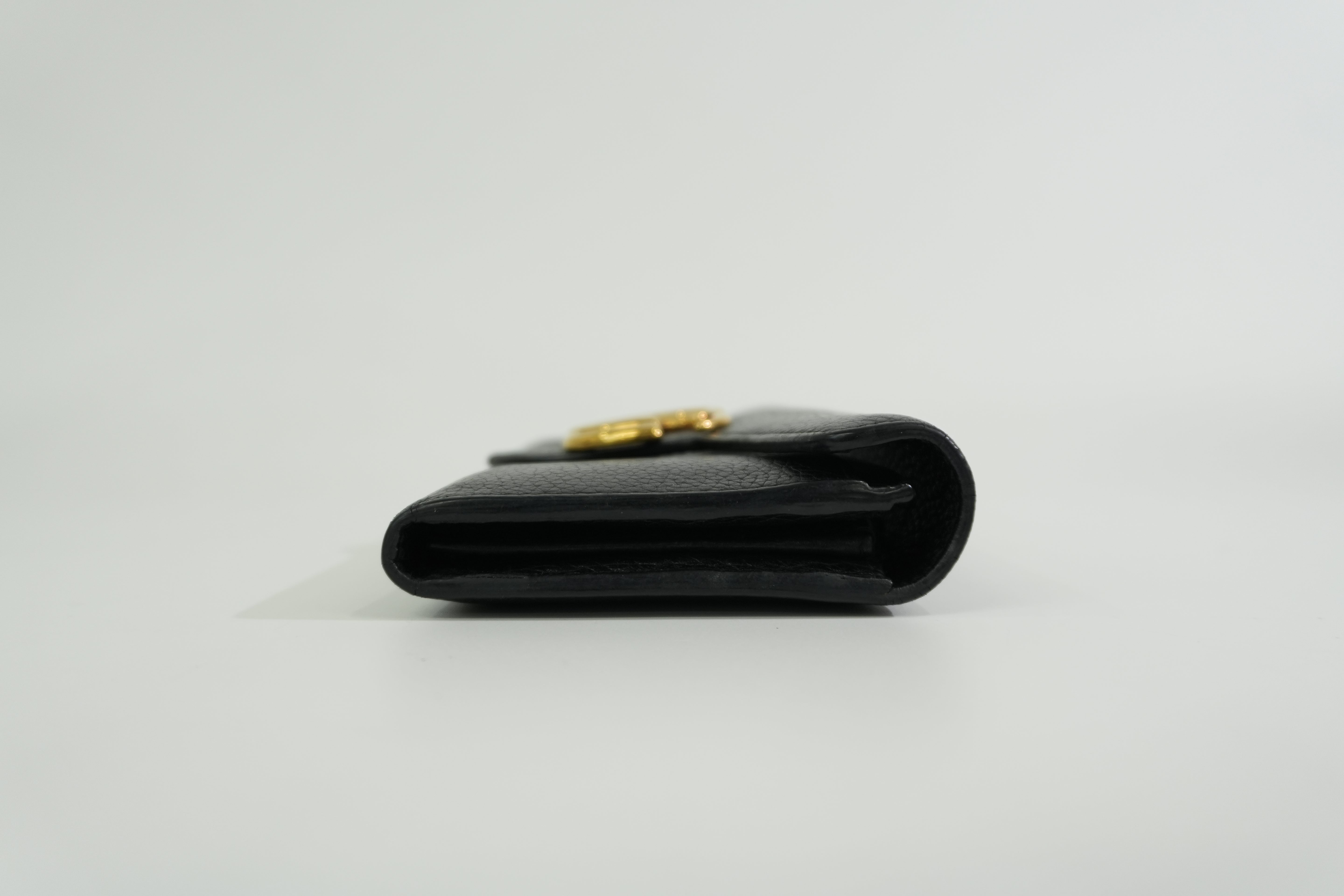 Pre-owned Gucci Calfskin Leather Long Wallet Black
