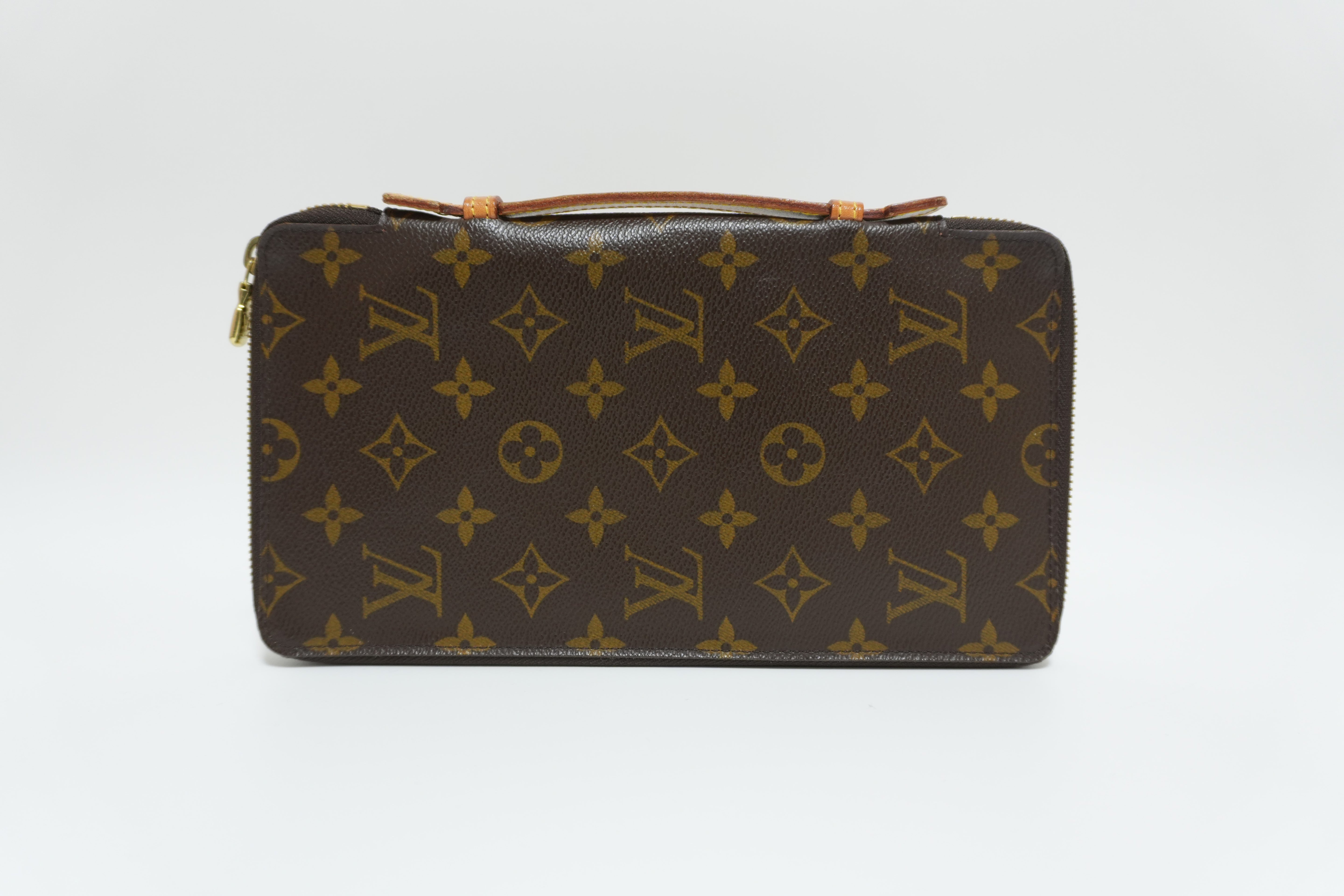 Louis Vuitton Monogram Organizer Voyage Used