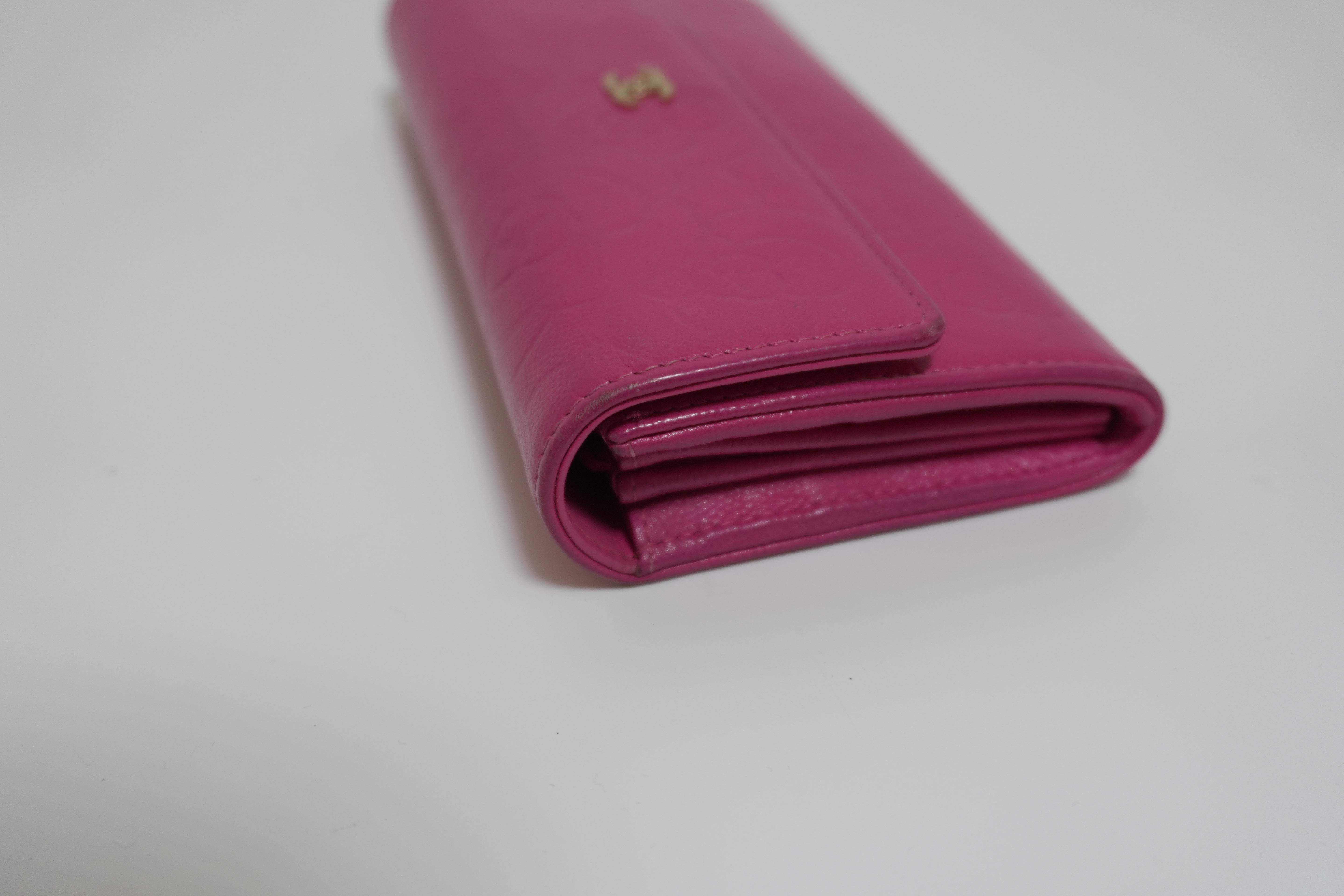 Chanel Camellia Wallet Pink Used