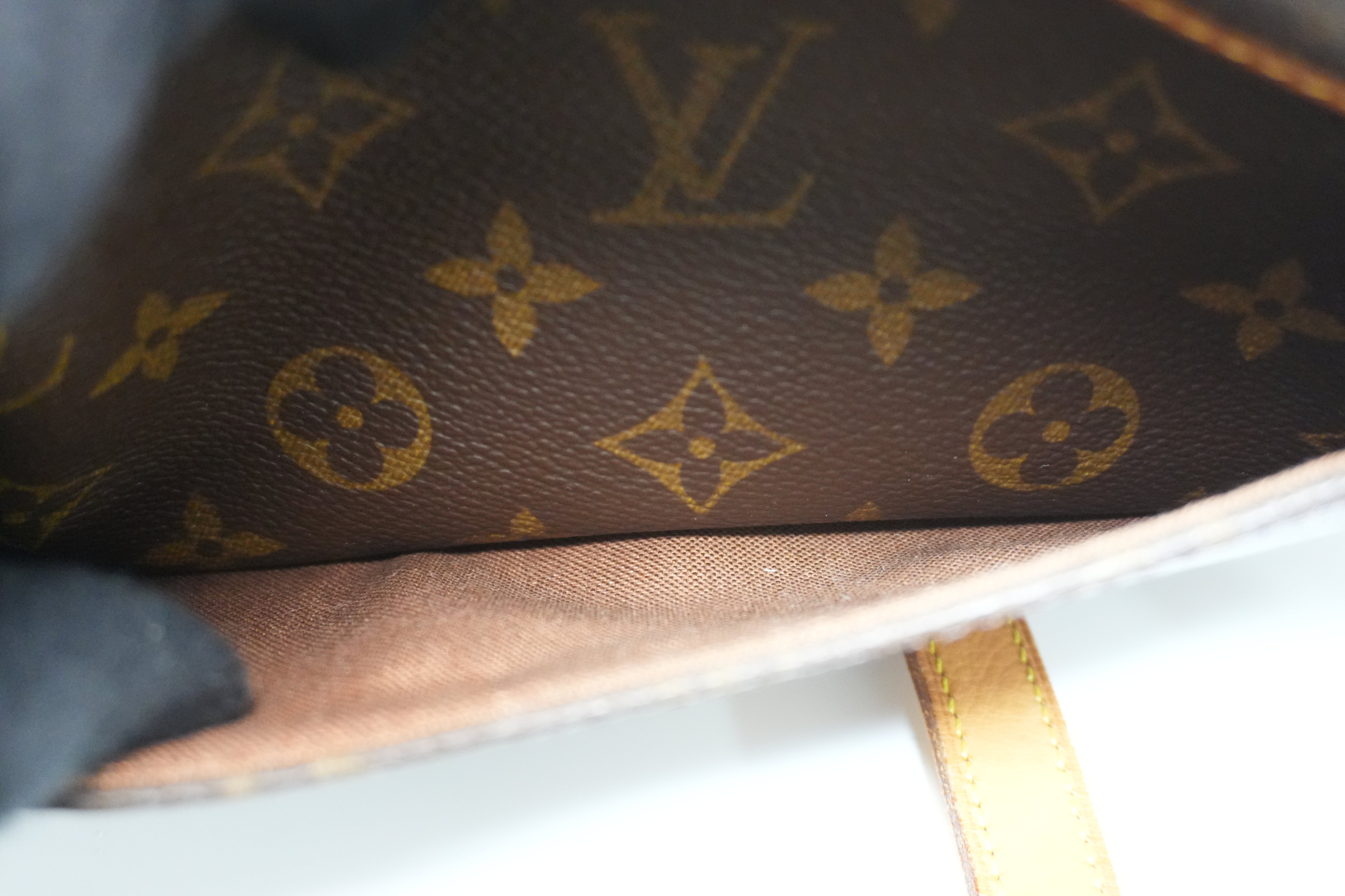 Louis Vuitton Monogram Sologne Shoulder Bag Used