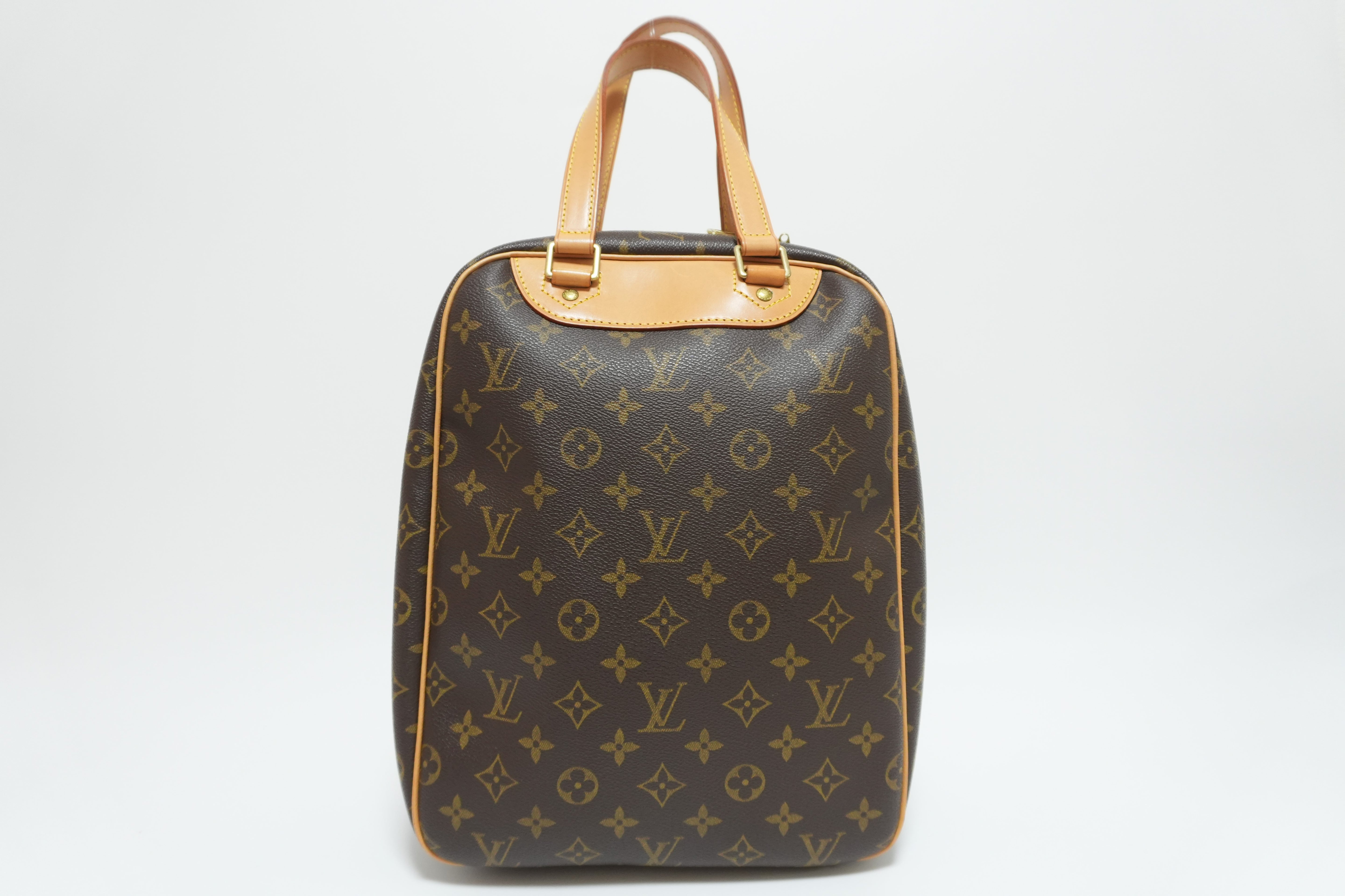 Louis Vuitton Monogram Excursion Sports Bag Used