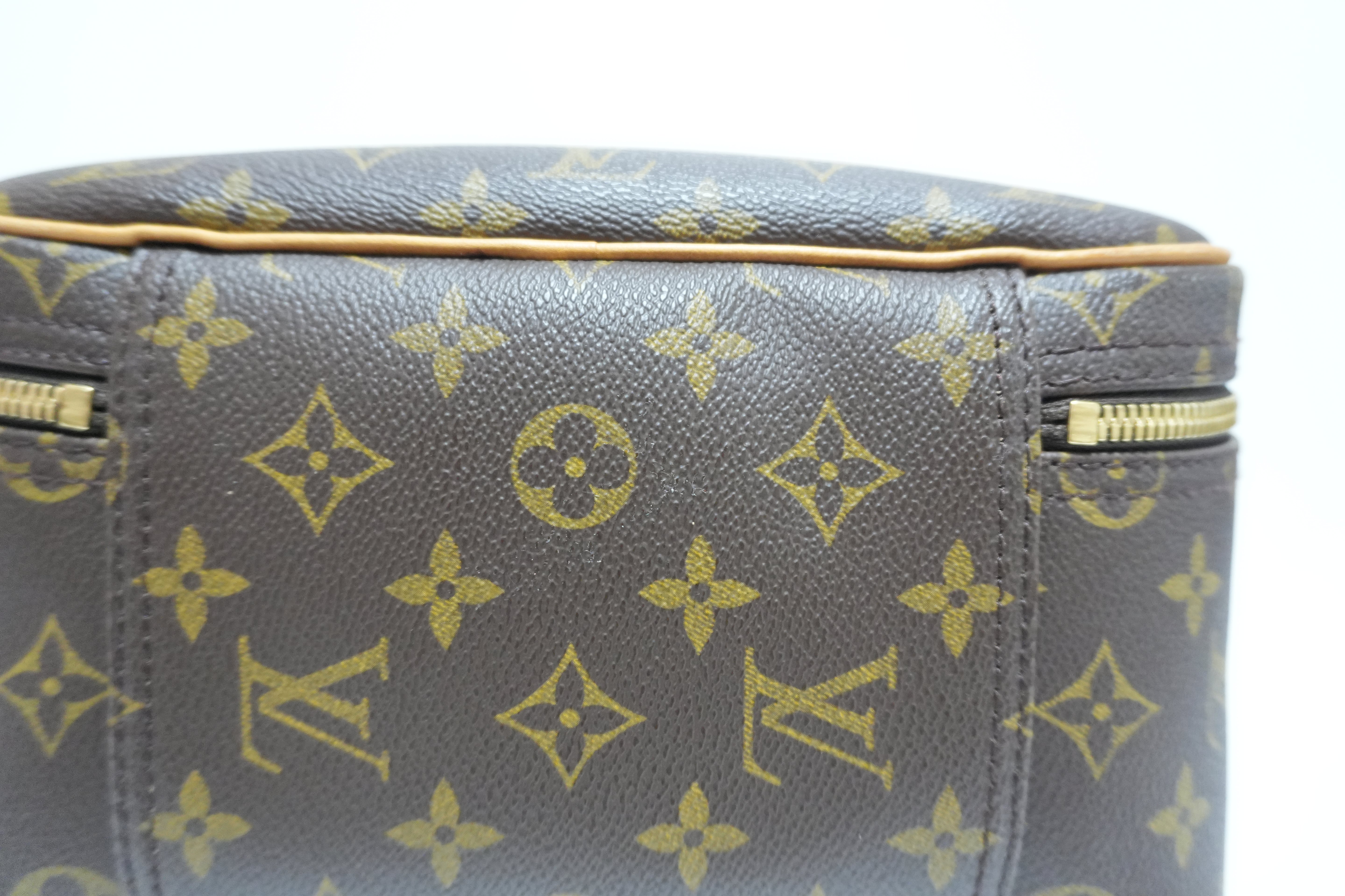 Louis Vuitton Monogram Excursion Sports Bag Used