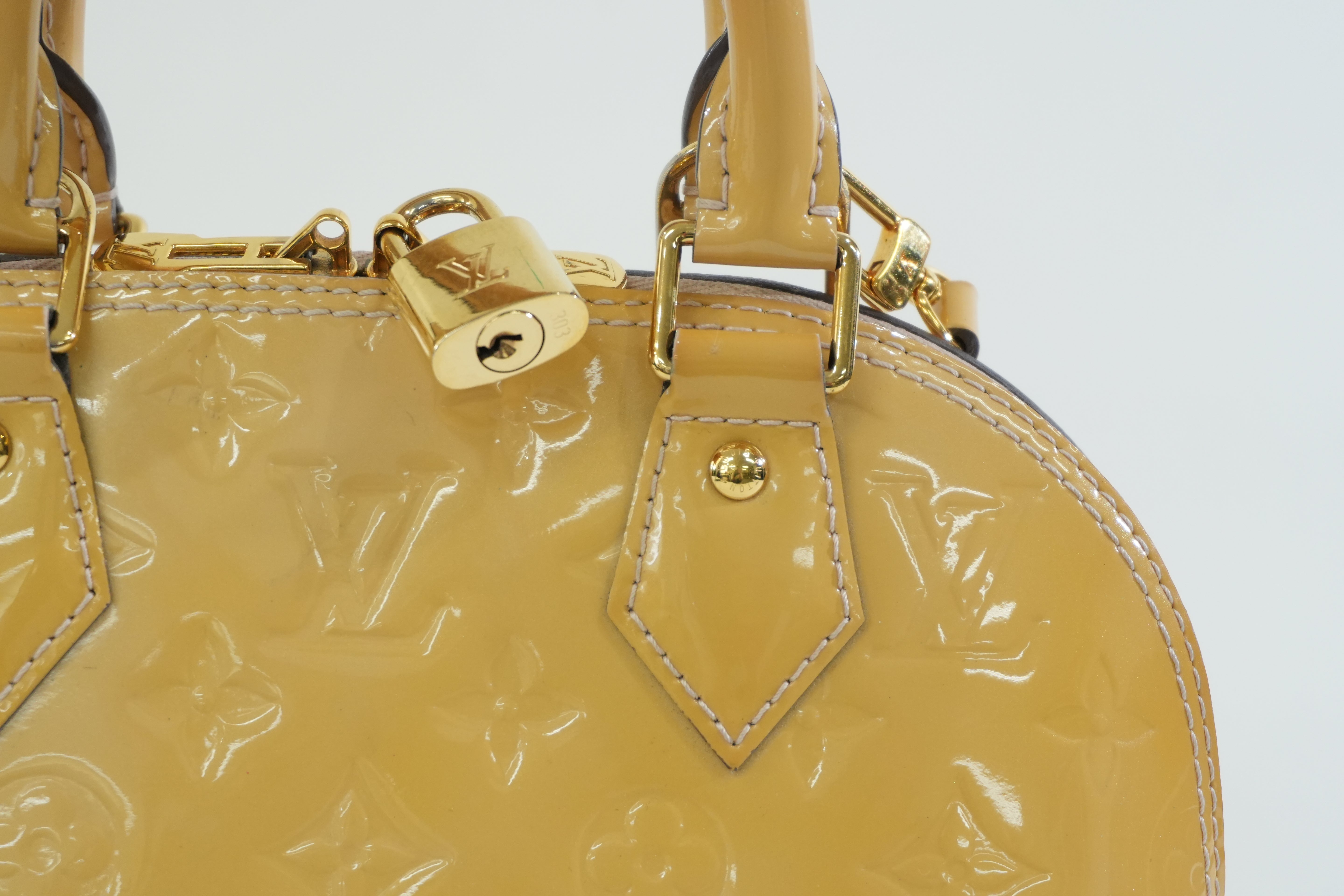 Pre-owned Louis Vuitton Vernis Leather Alma BB Yellow Without Clochette