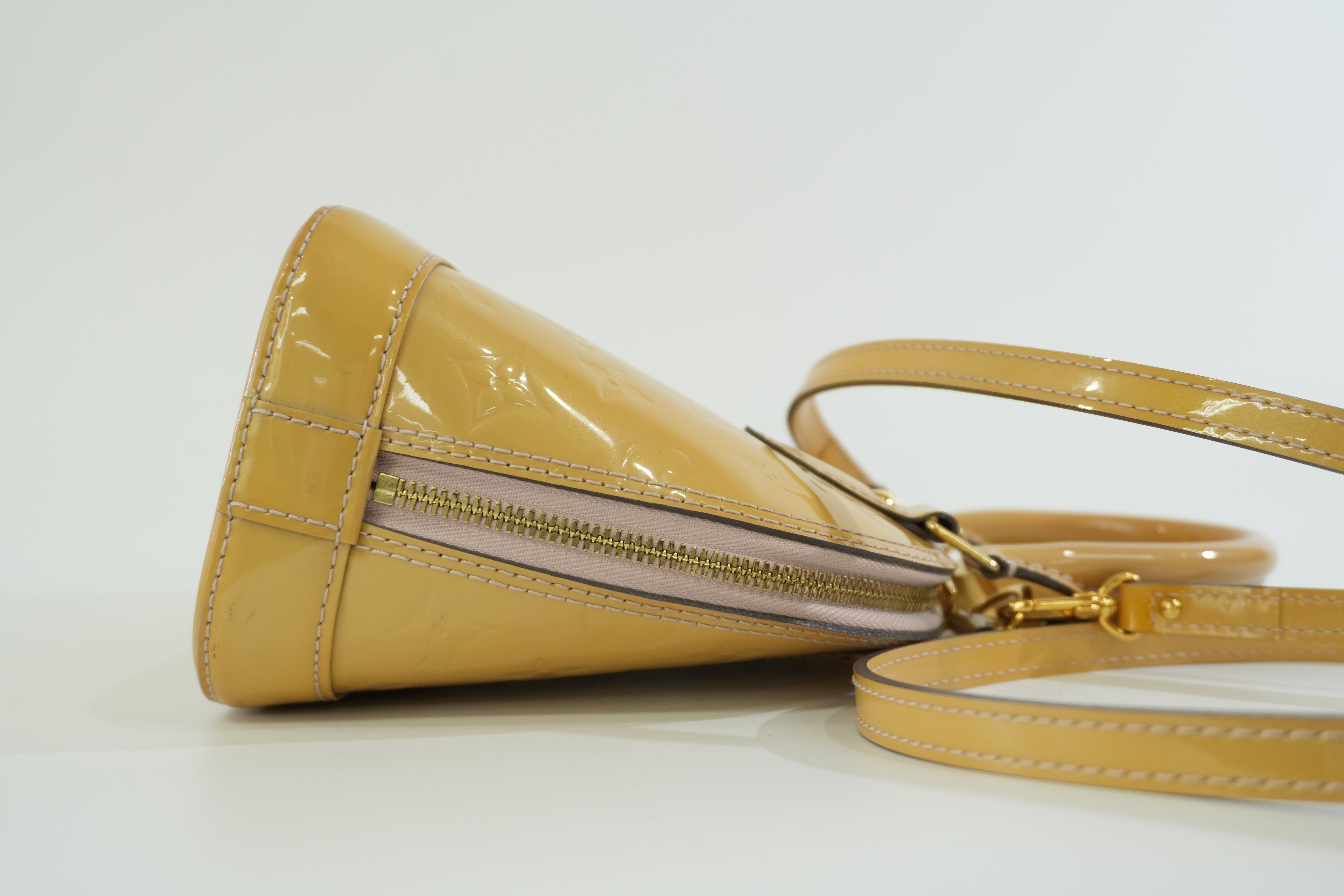 Pre-owned Louis Vuitton Vernis Leather Alma BB Yellow Without Clochette