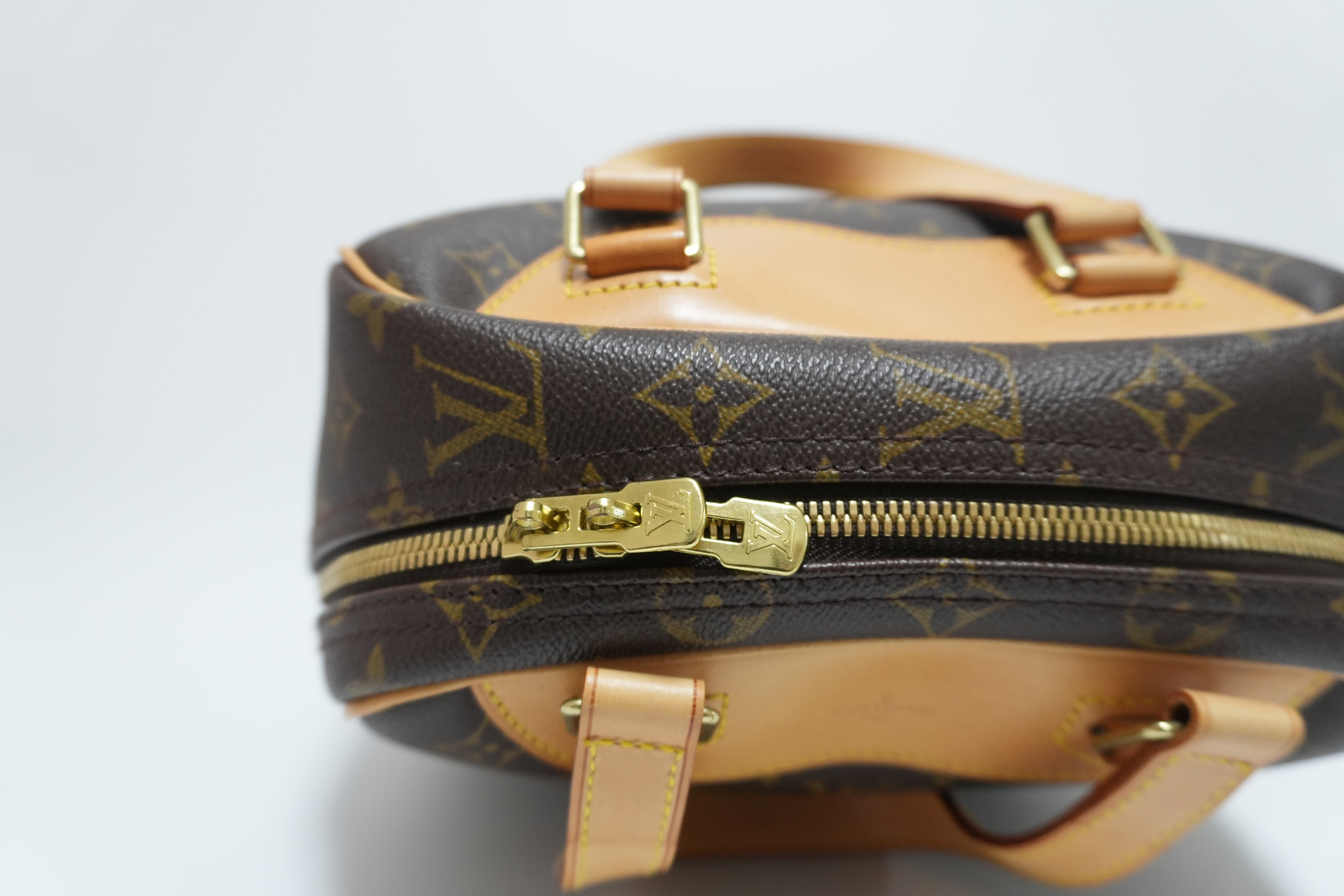 Louis Vuitton Monogram Excursion Sports Bag Used