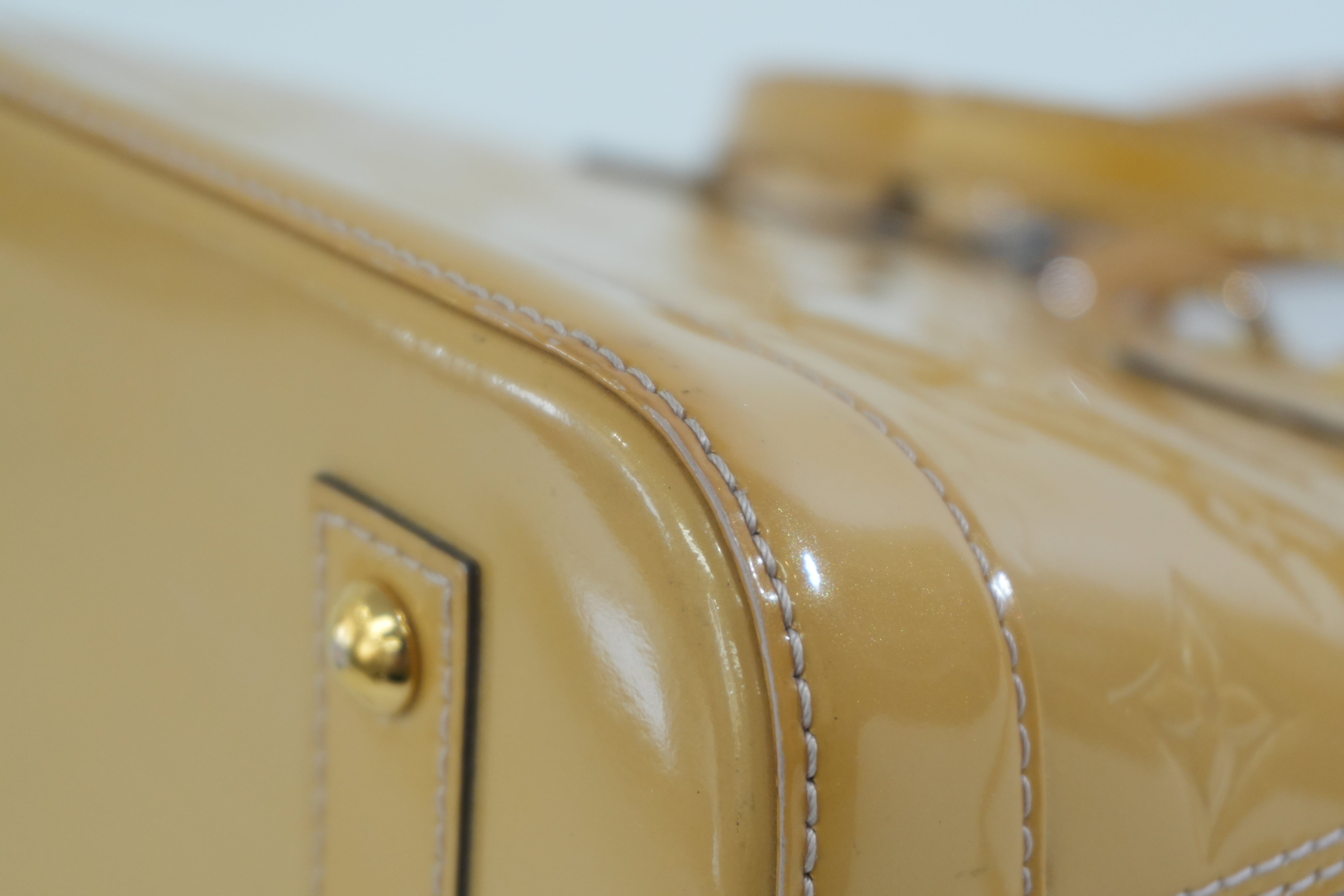 Pre-owned Louis Vuitton Vernis Leather Alma BB Yellow Without Clochette