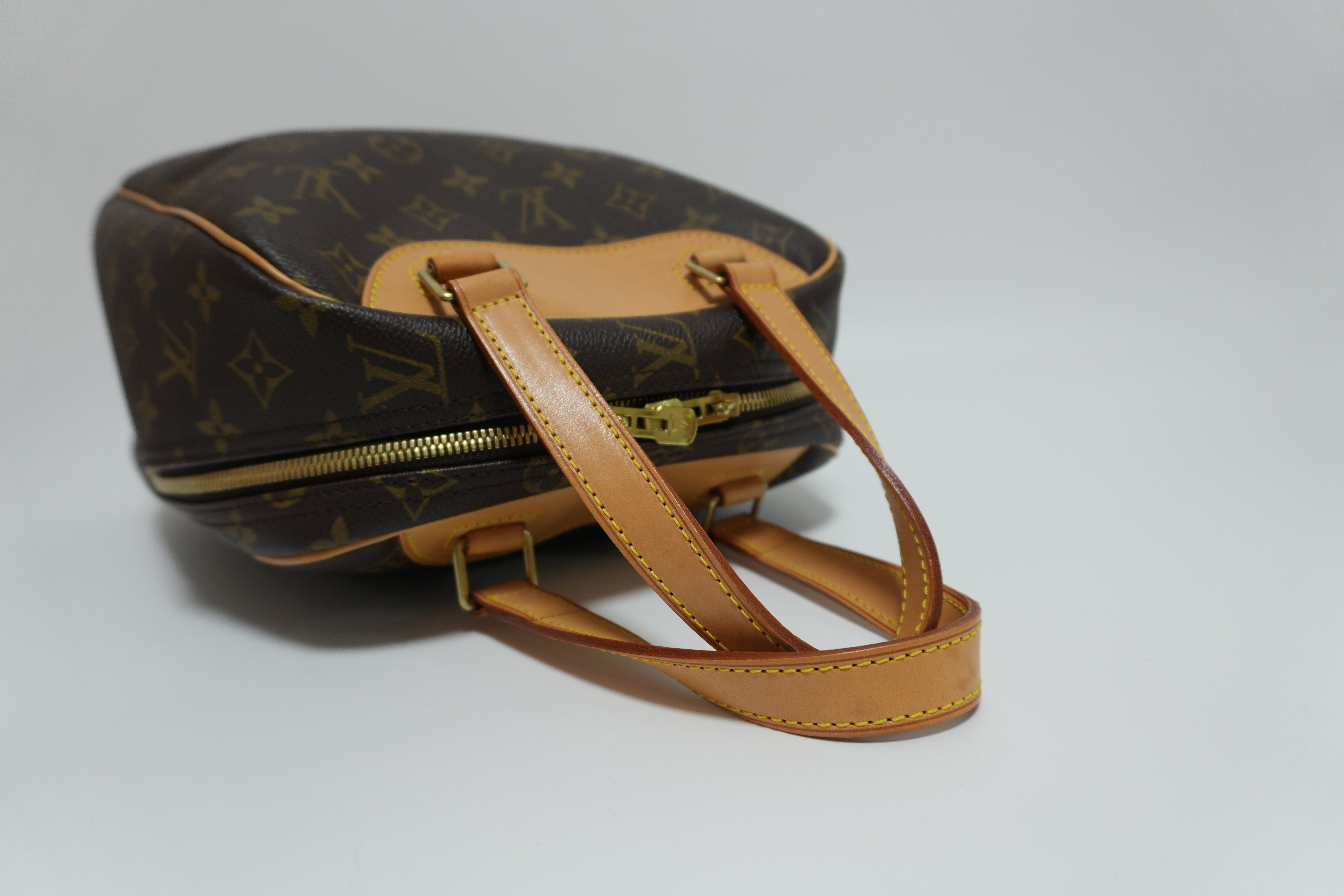 Louis Vuitton Monogram Excursion Sports Bag Used