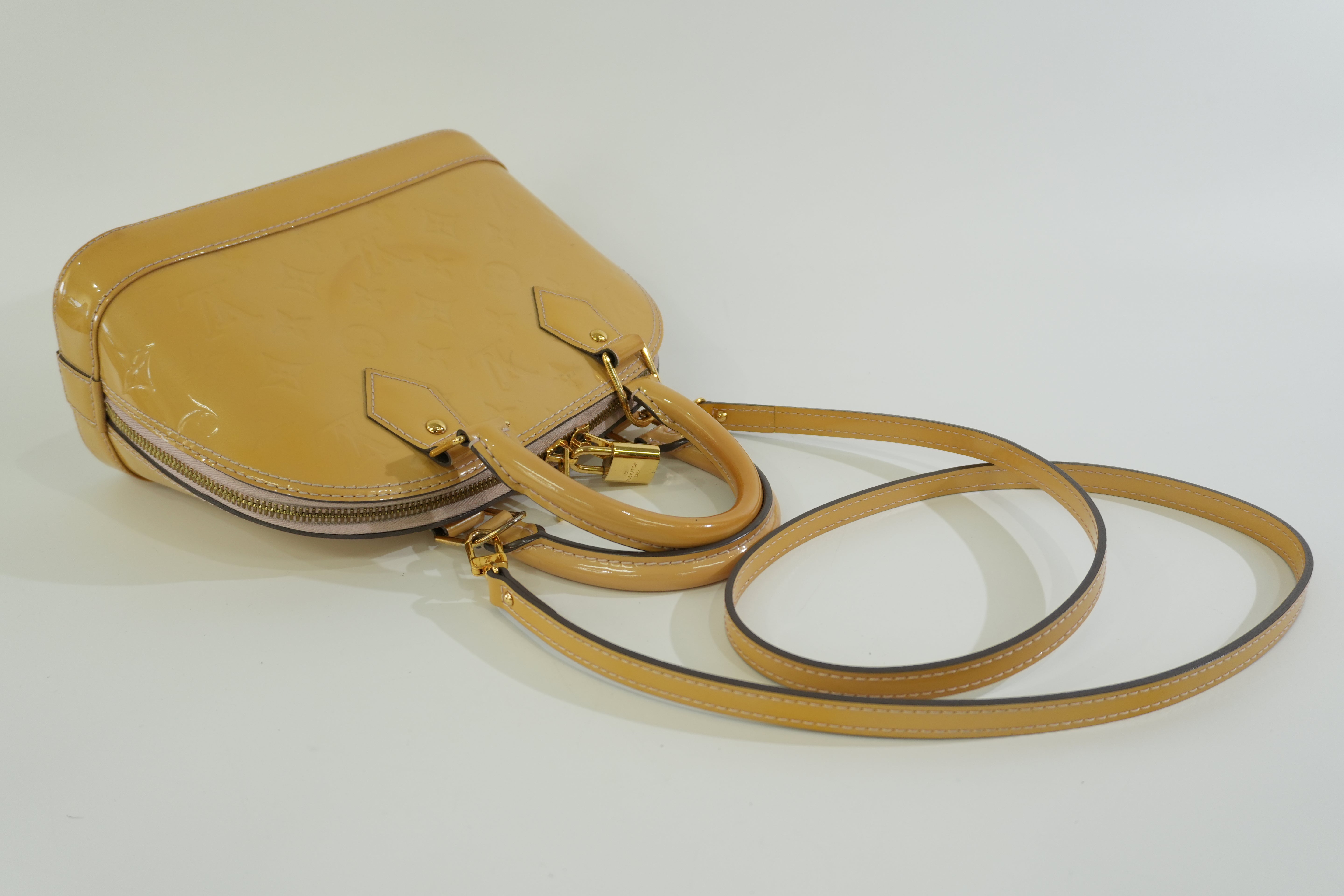 Pre-owned Louis Vuitton Vernis Leather Alma BB Yellow Without Clochette