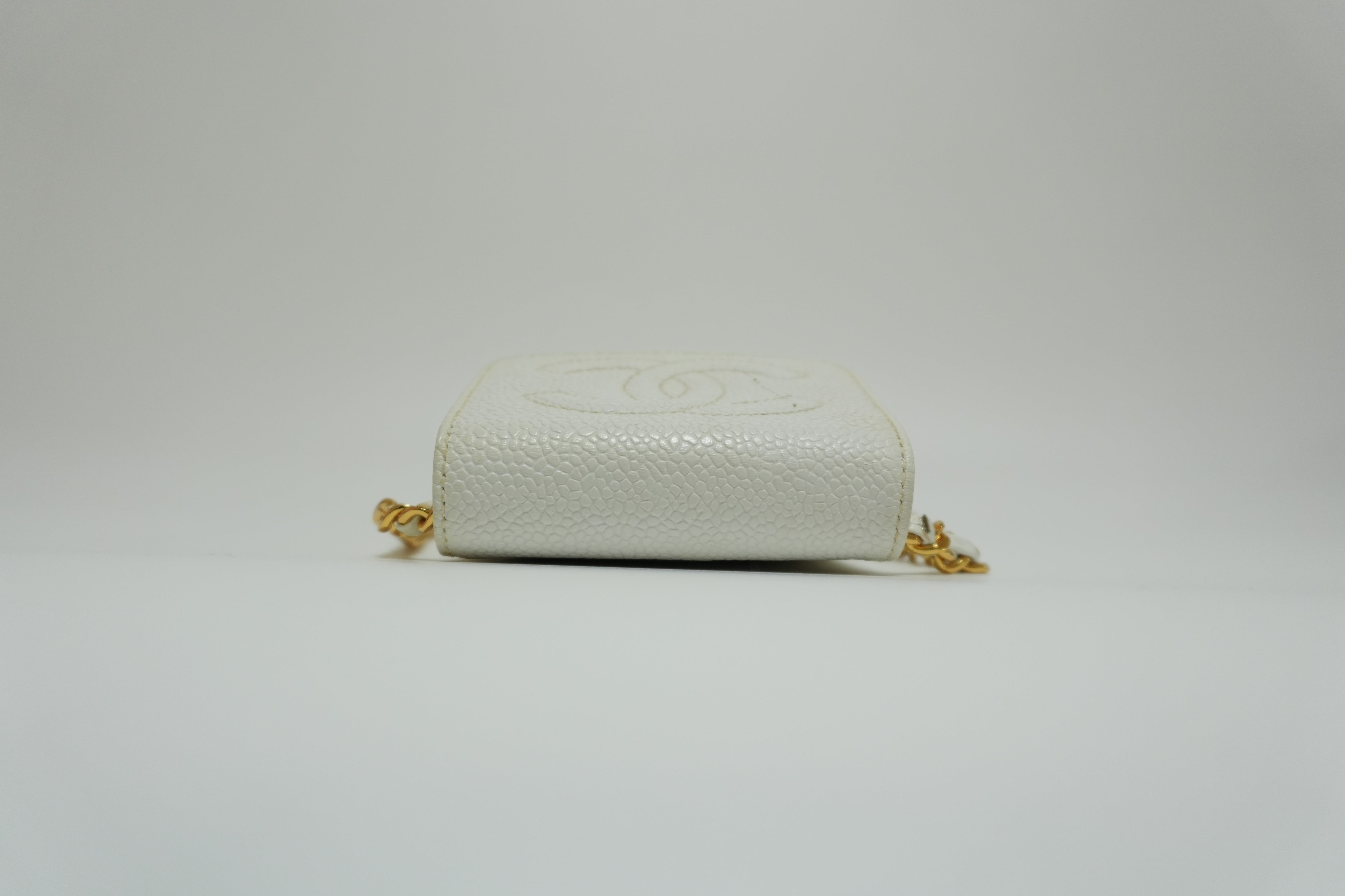 Chanel Caviar Chain Pouch White Used