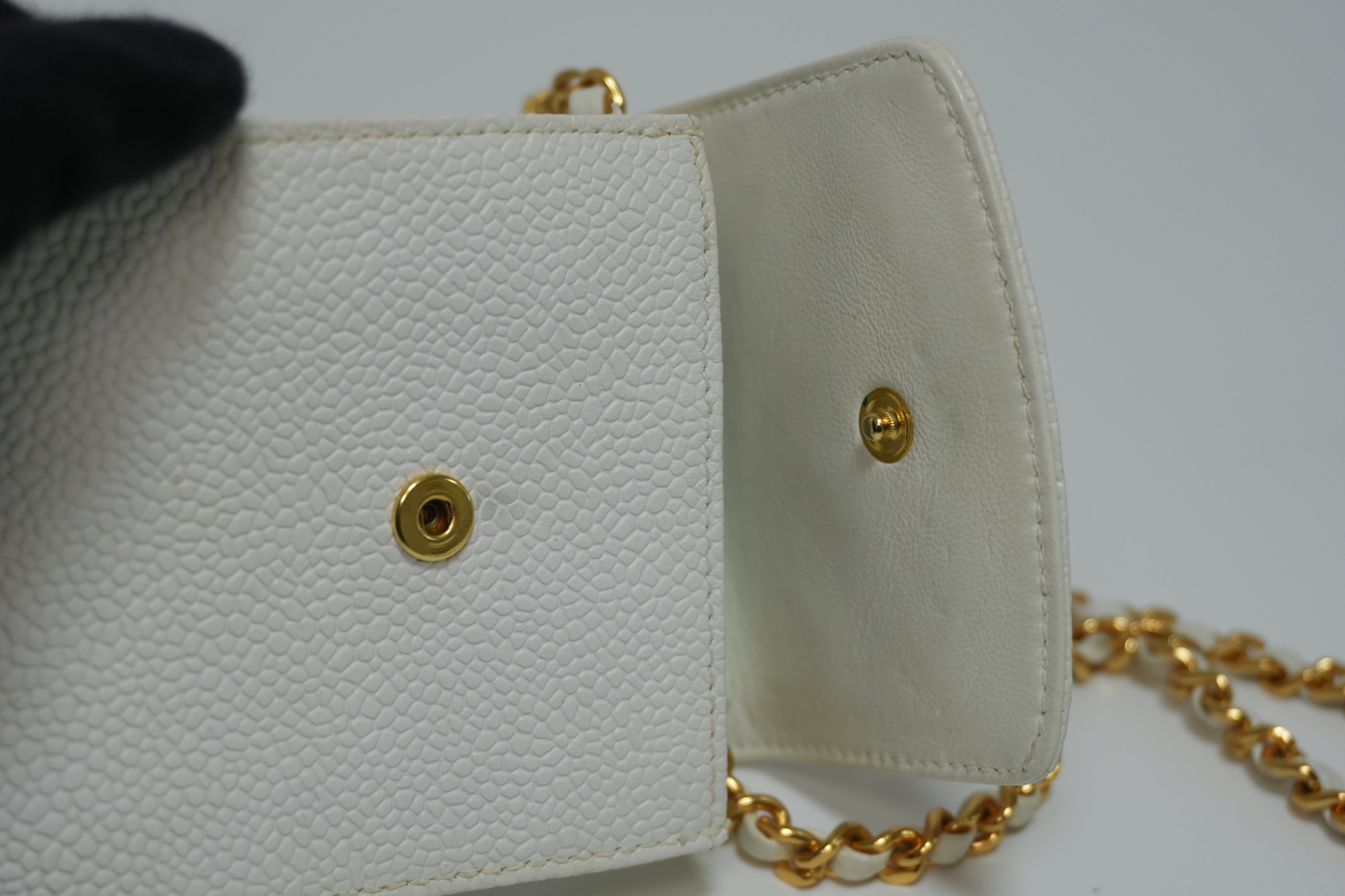 Chanel Caviar Chain Pouch White Used