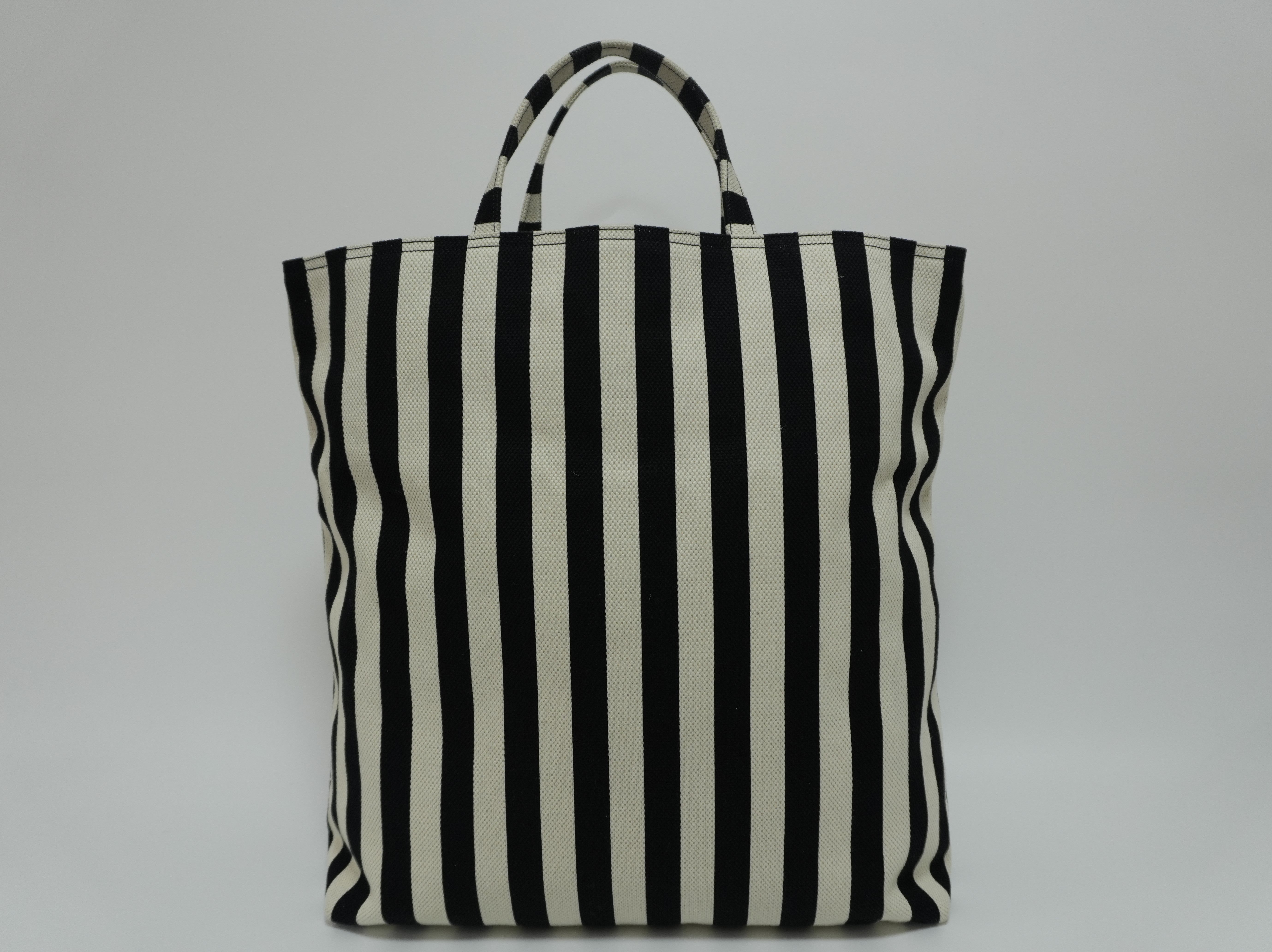 Gucci Canvas Stripe Tote Bag Black and White Used