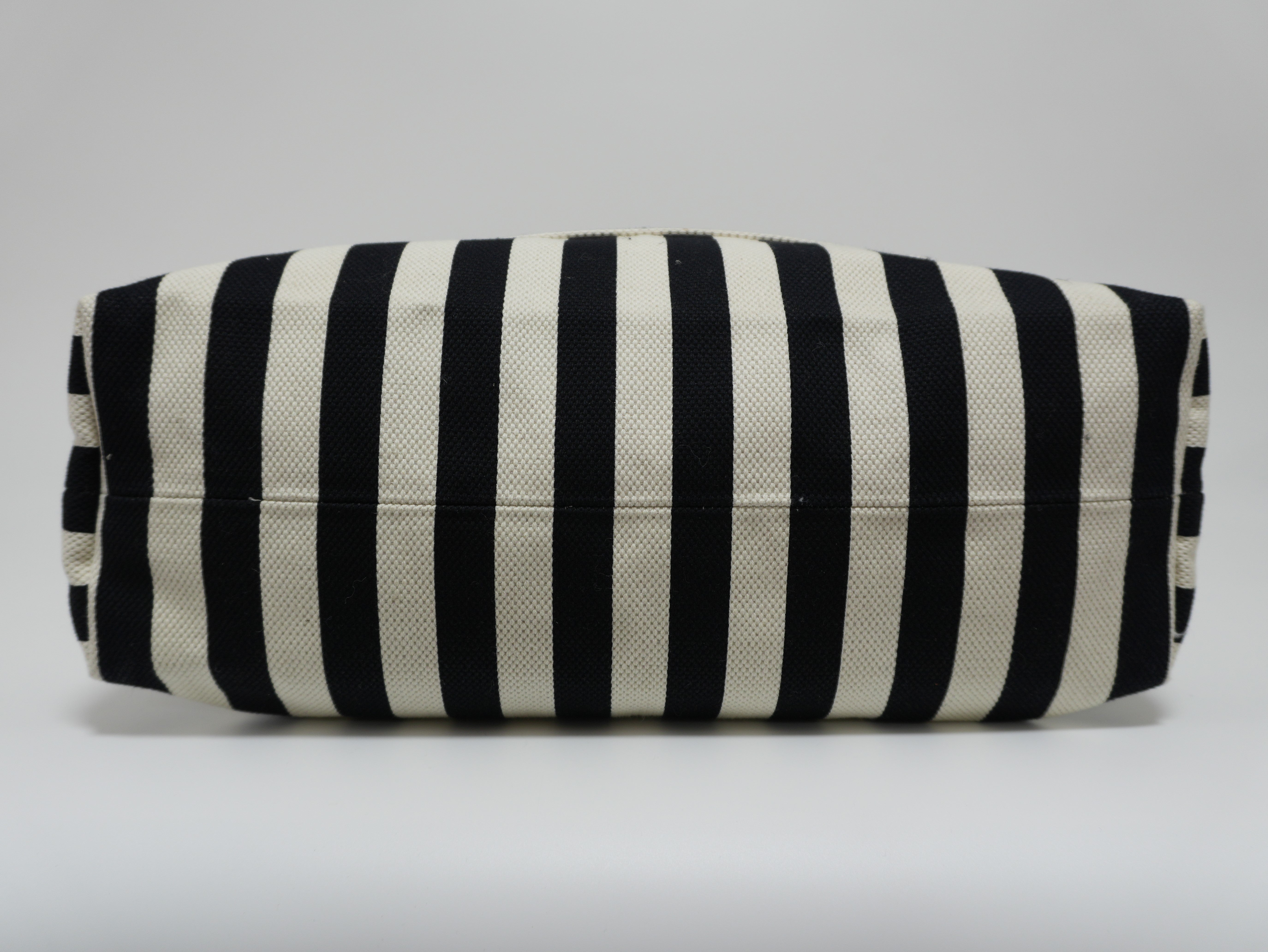 Gucci Canvas Stripe Tote Bag Black and White Used