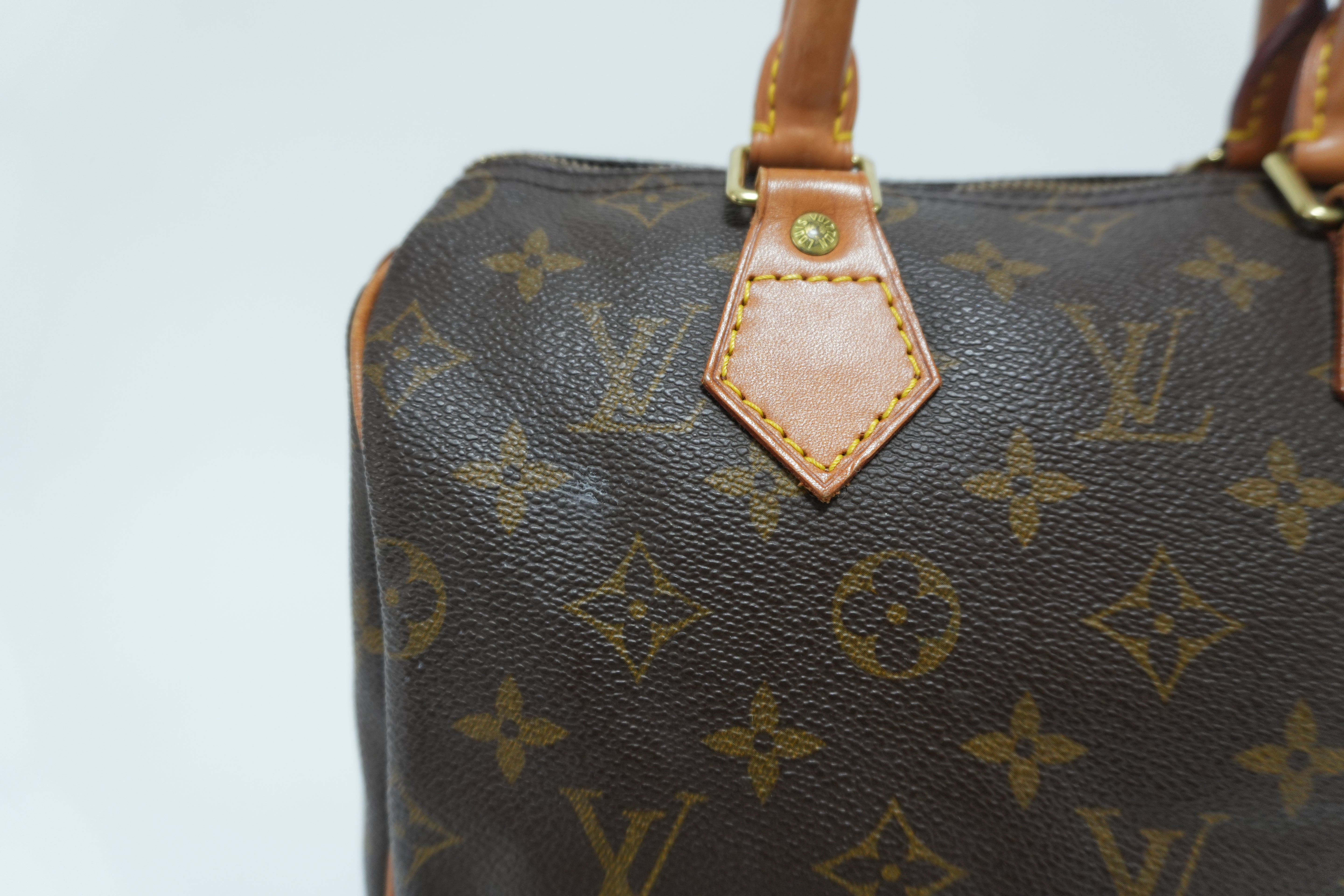 Louis Vuitton Monogram Speedy 25 Handbag Used