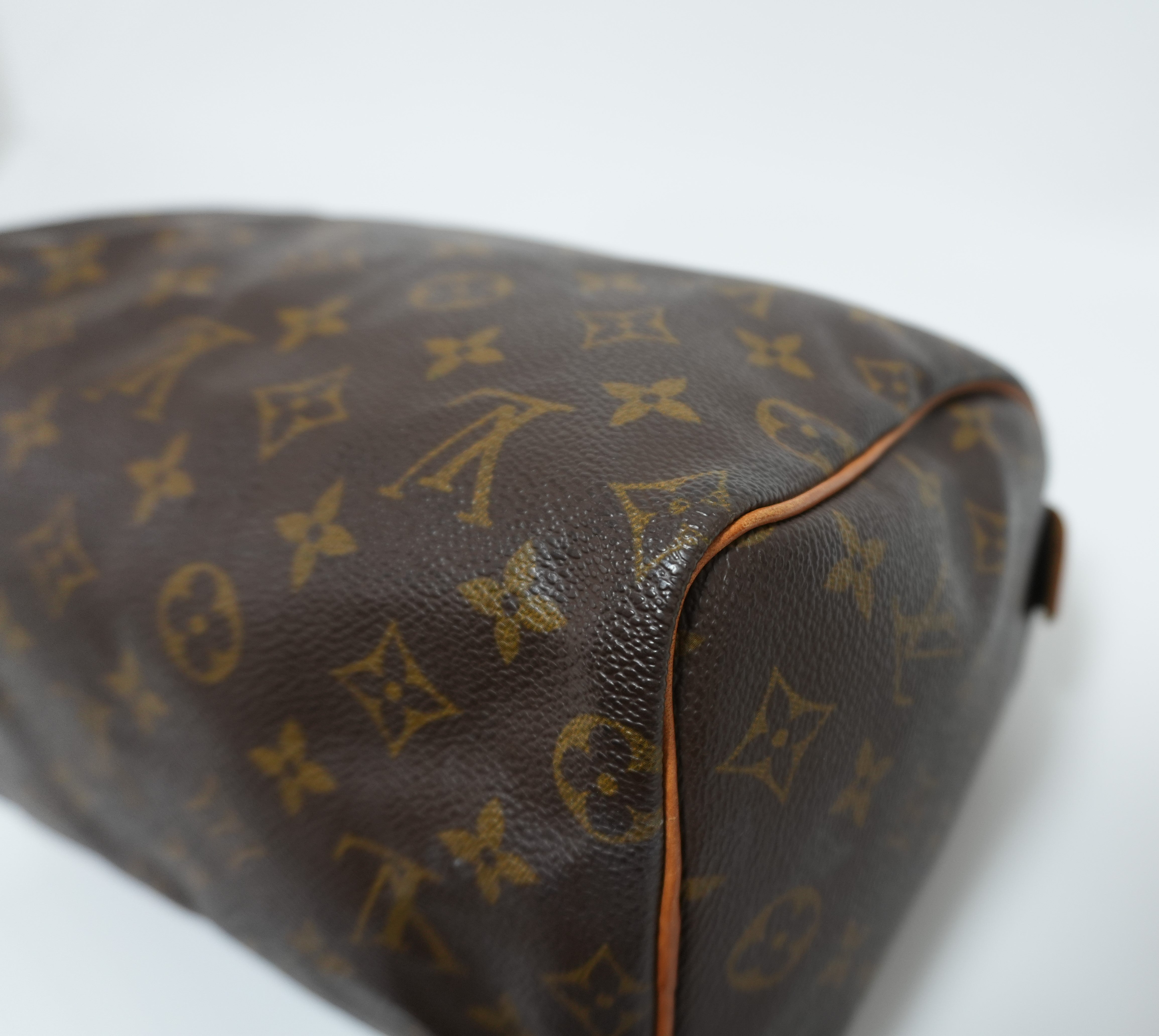 Louis Vuitton Monogram Speedy 25 Handbag Used