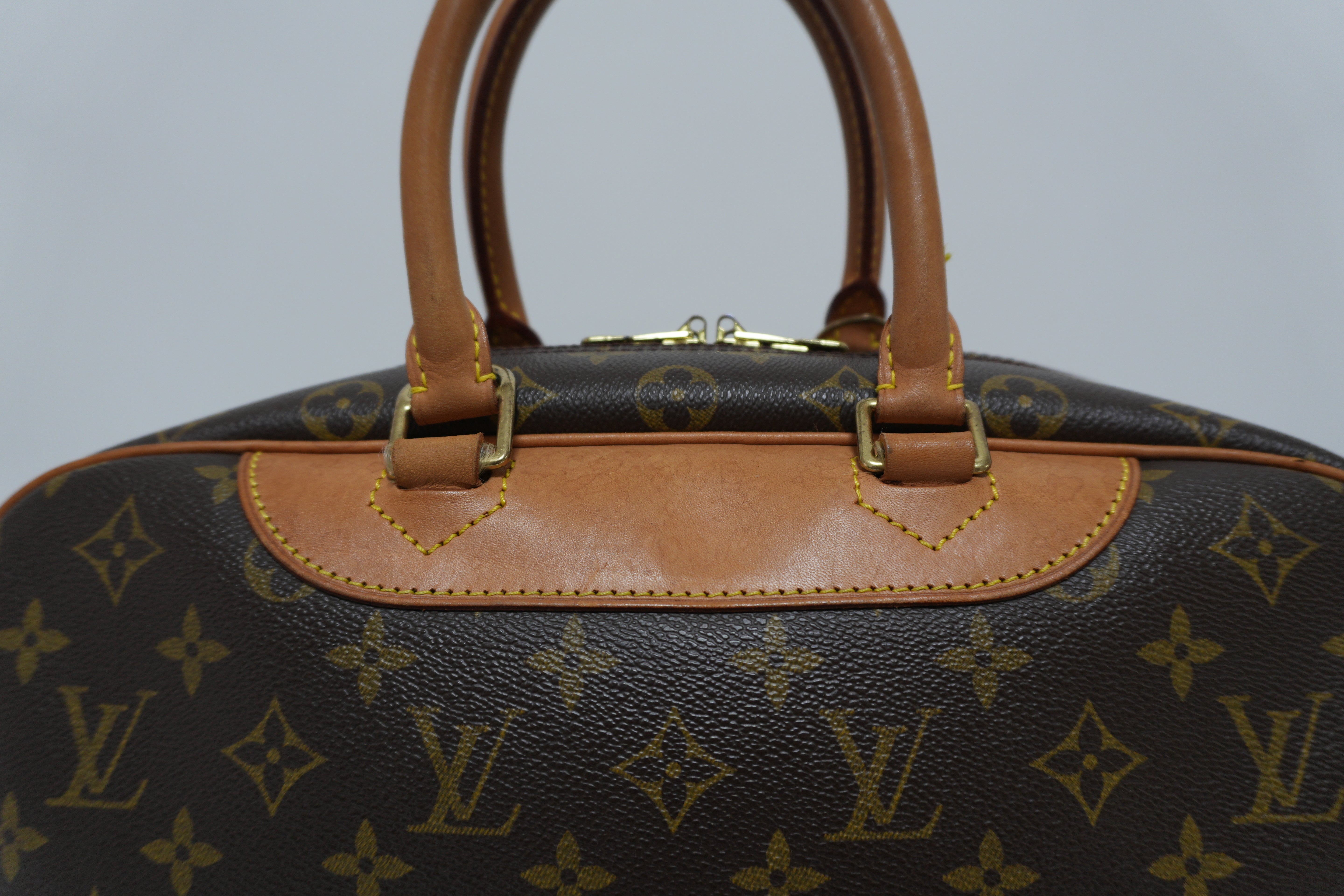 Louis Vuitton Deauville Handbag Used