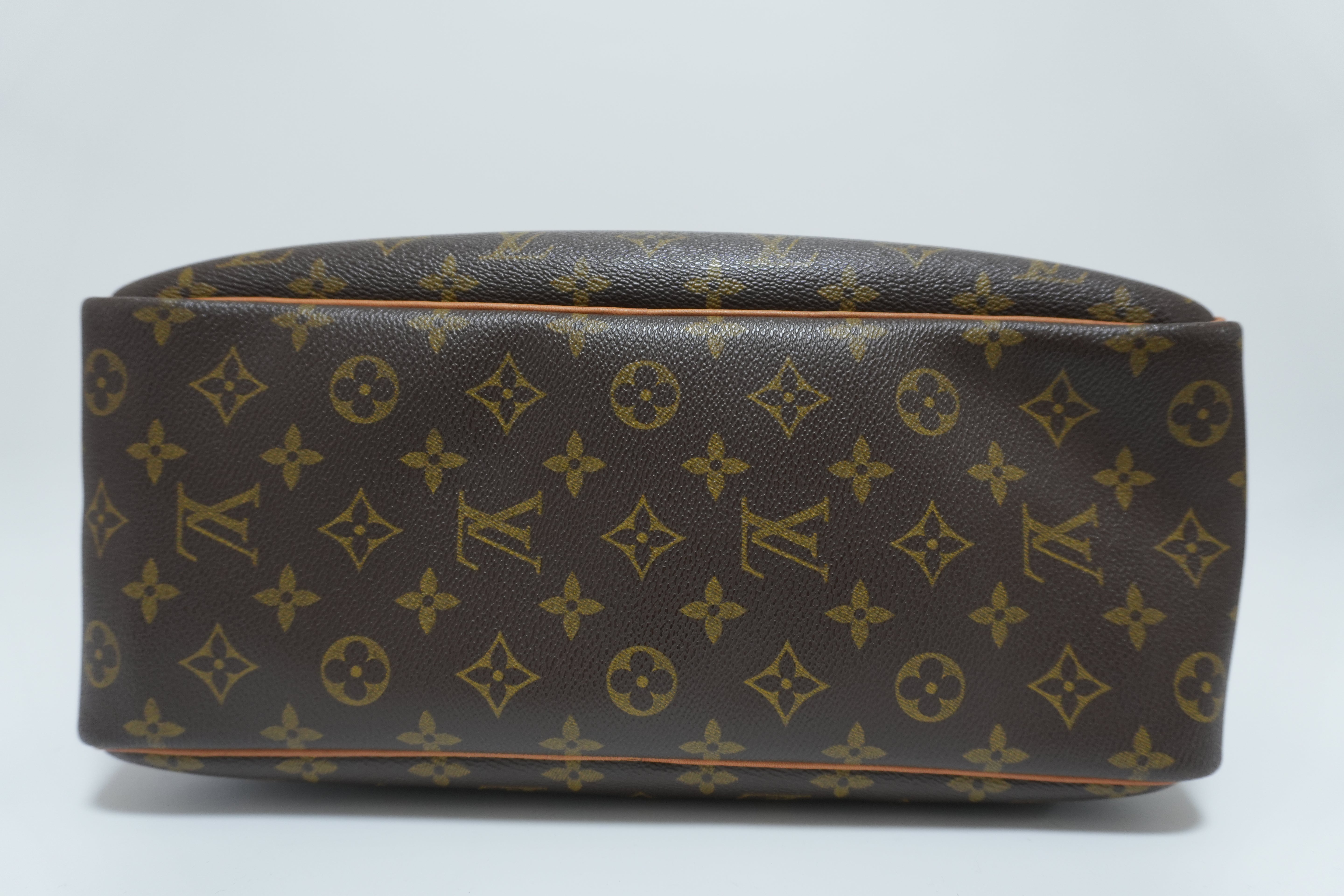 Louis Vuitton Deauville Handbag Used