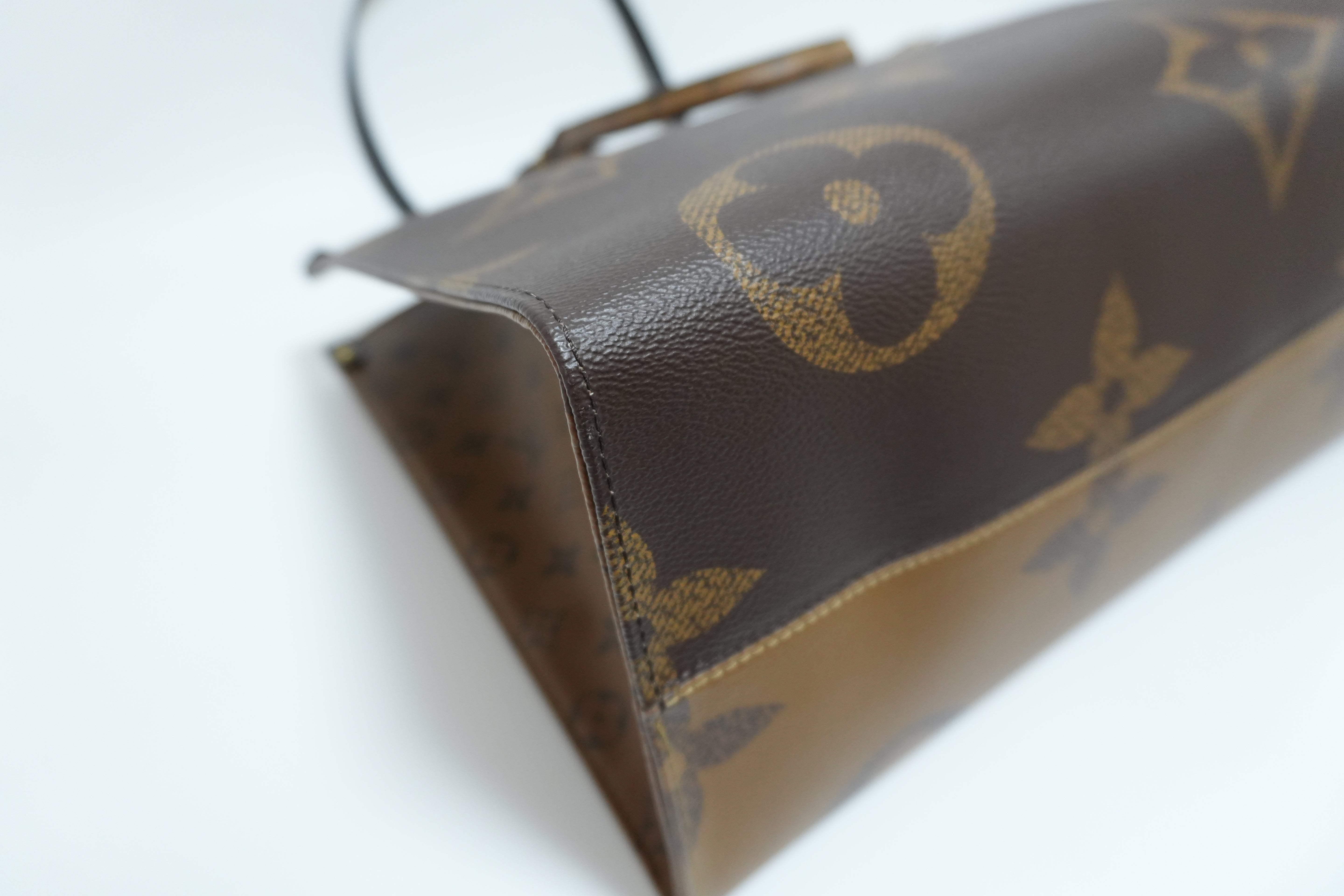 Louis Vuitton Giant Monogram Reverse On the Go GM Used