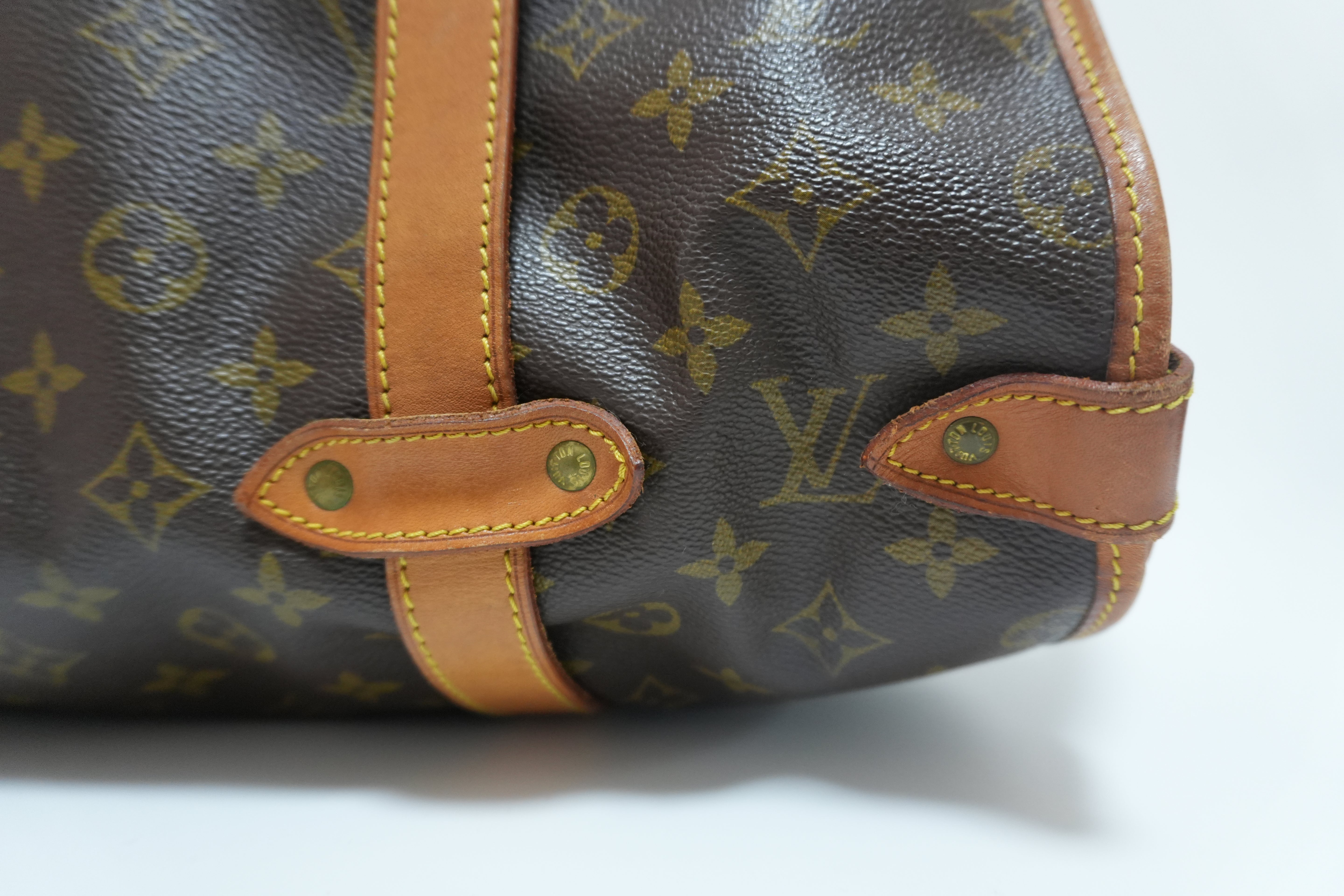 Louis Vuitton Monogram Saumur 43 Messenger Bag Used