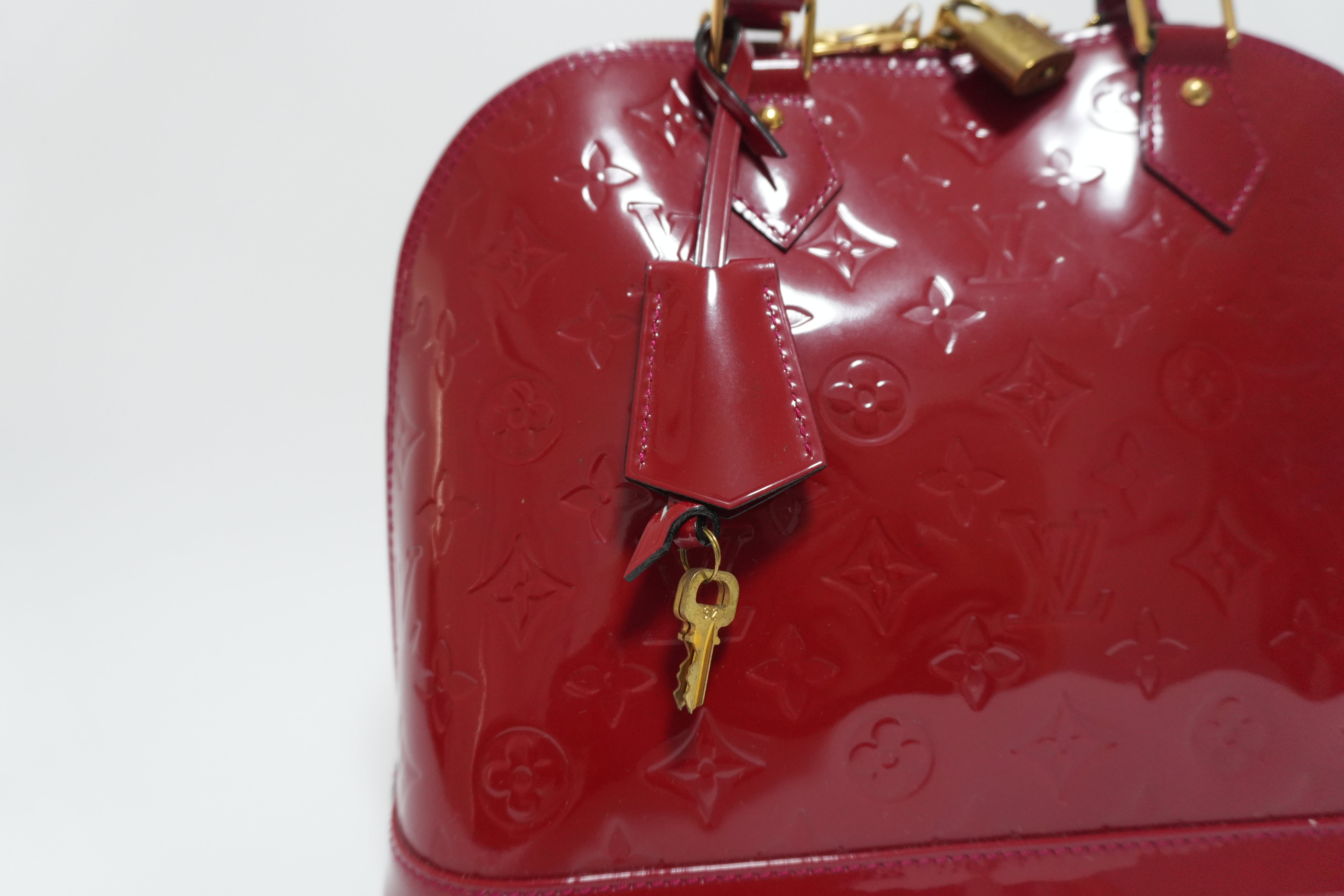 Louis Vuitton Vernis Alma PM Handbag Red Used