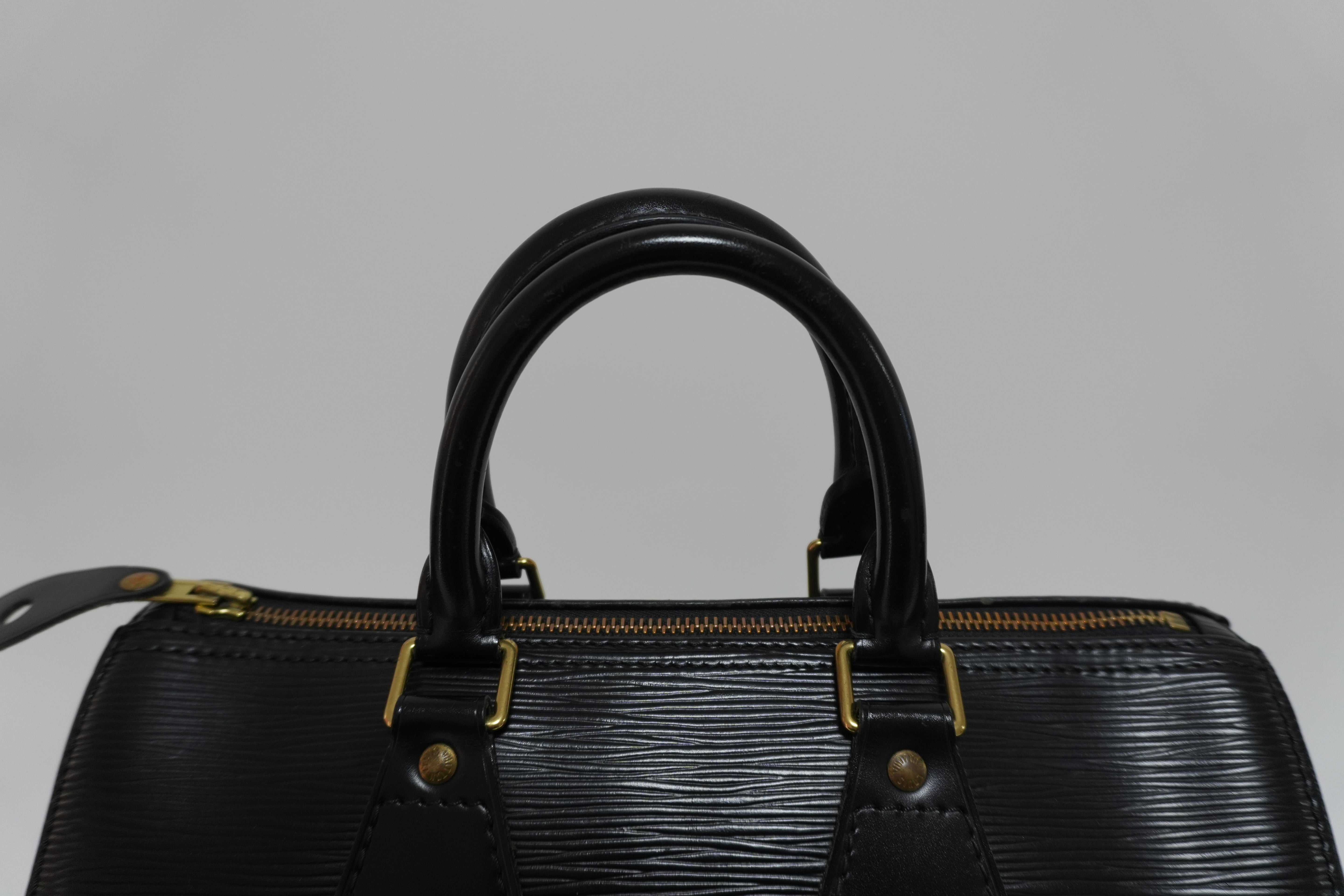 Louis Vuitton Epi Speedy 25 Handbag Black Used