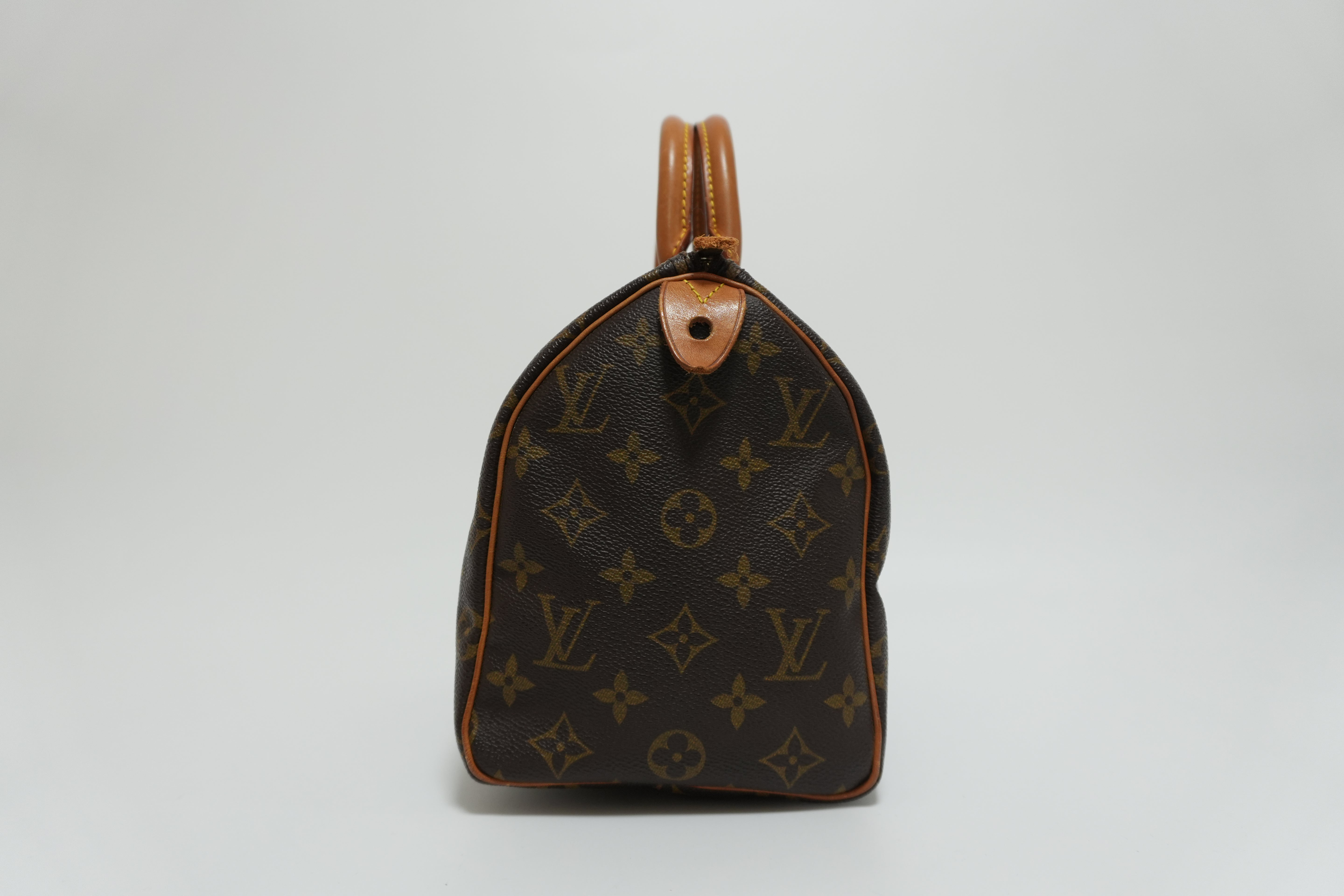 Louis Vuitton Monogram Speedy 25 Handbag Used