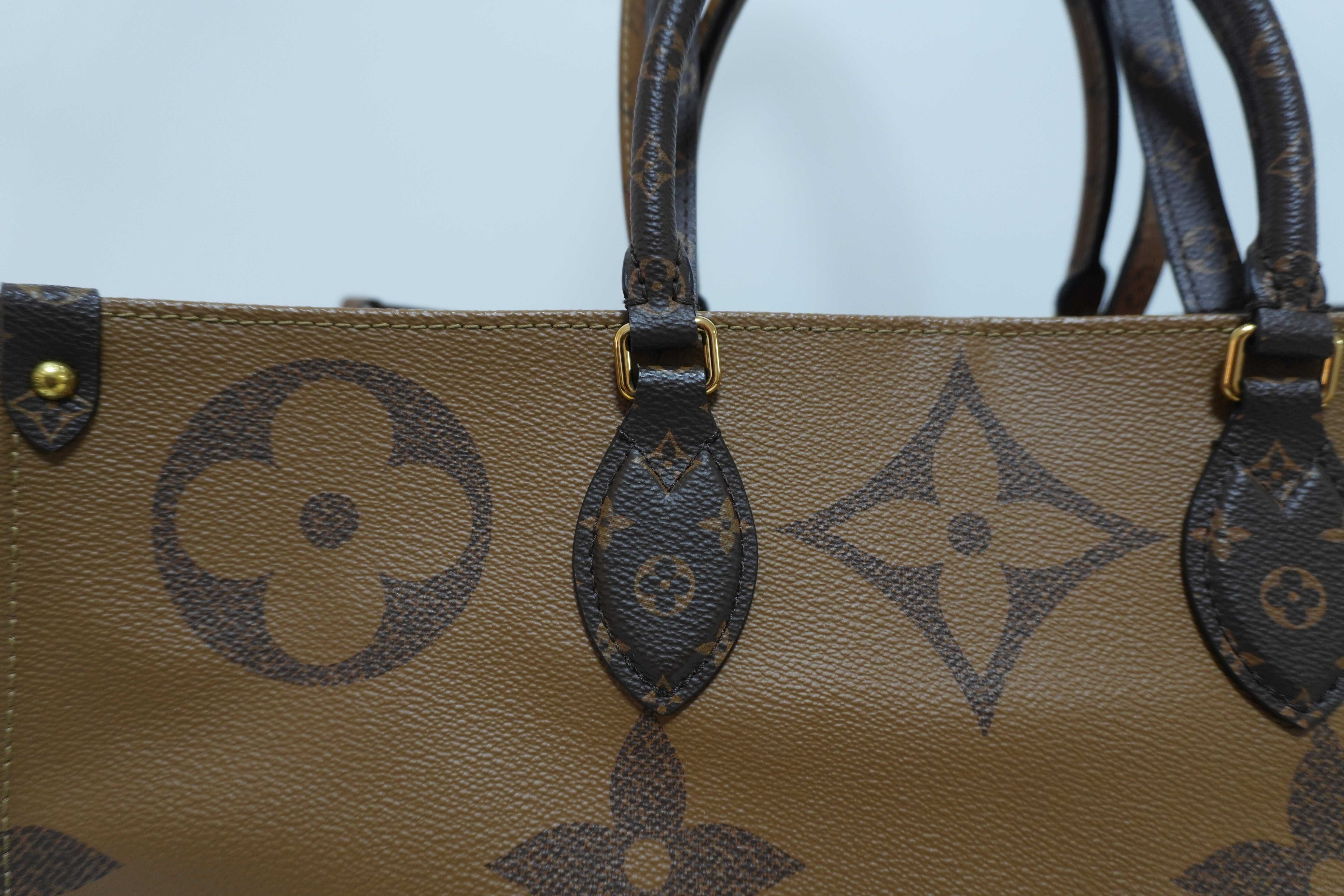 Louis Vuitton Reverse Giant On the Go GM Tote Bag Used