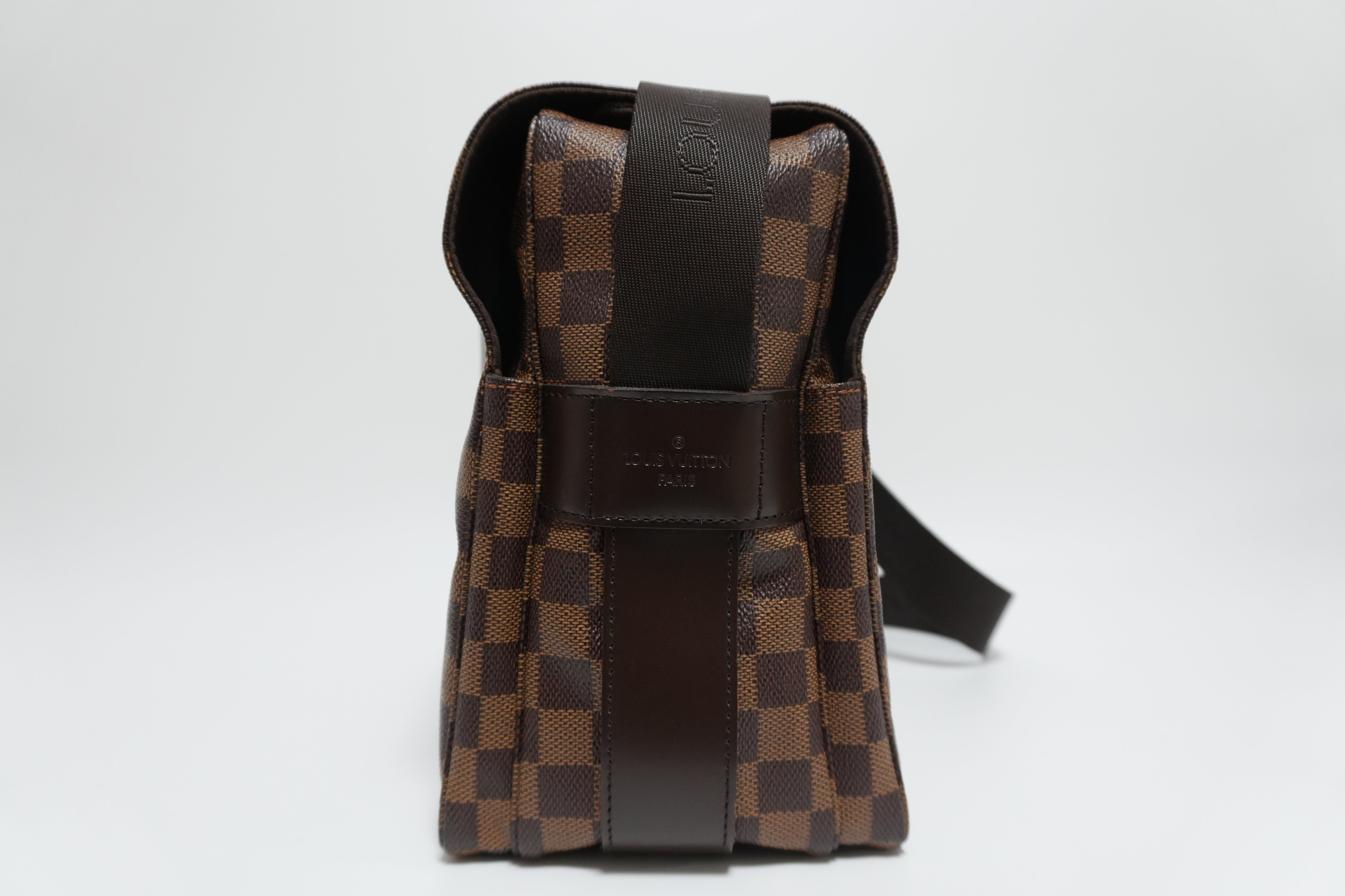 Louis Vuitton Damier Ebene Naviglio Messenger Bag Used