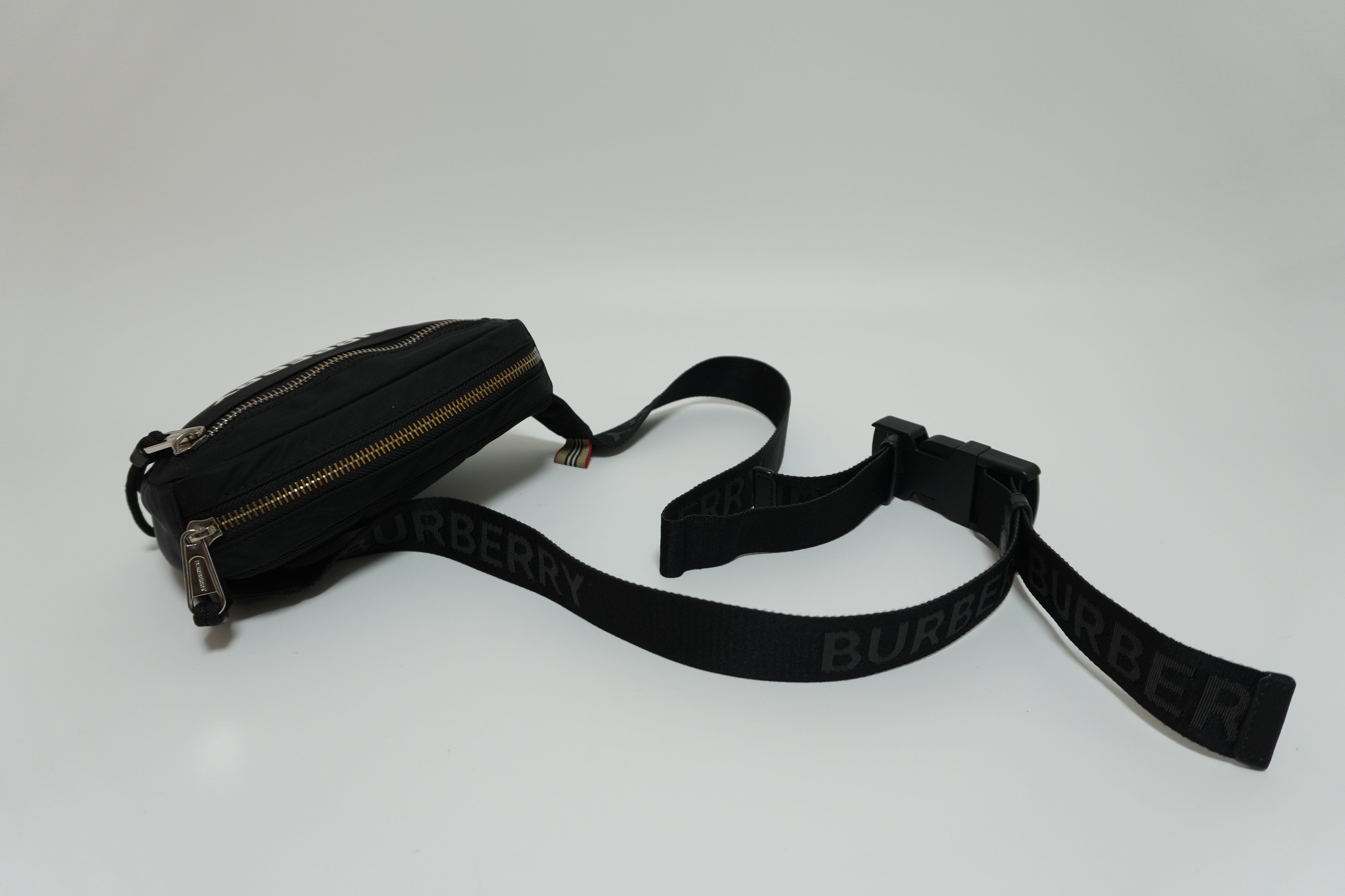 Burberry Nylon Waist Bag Black Used