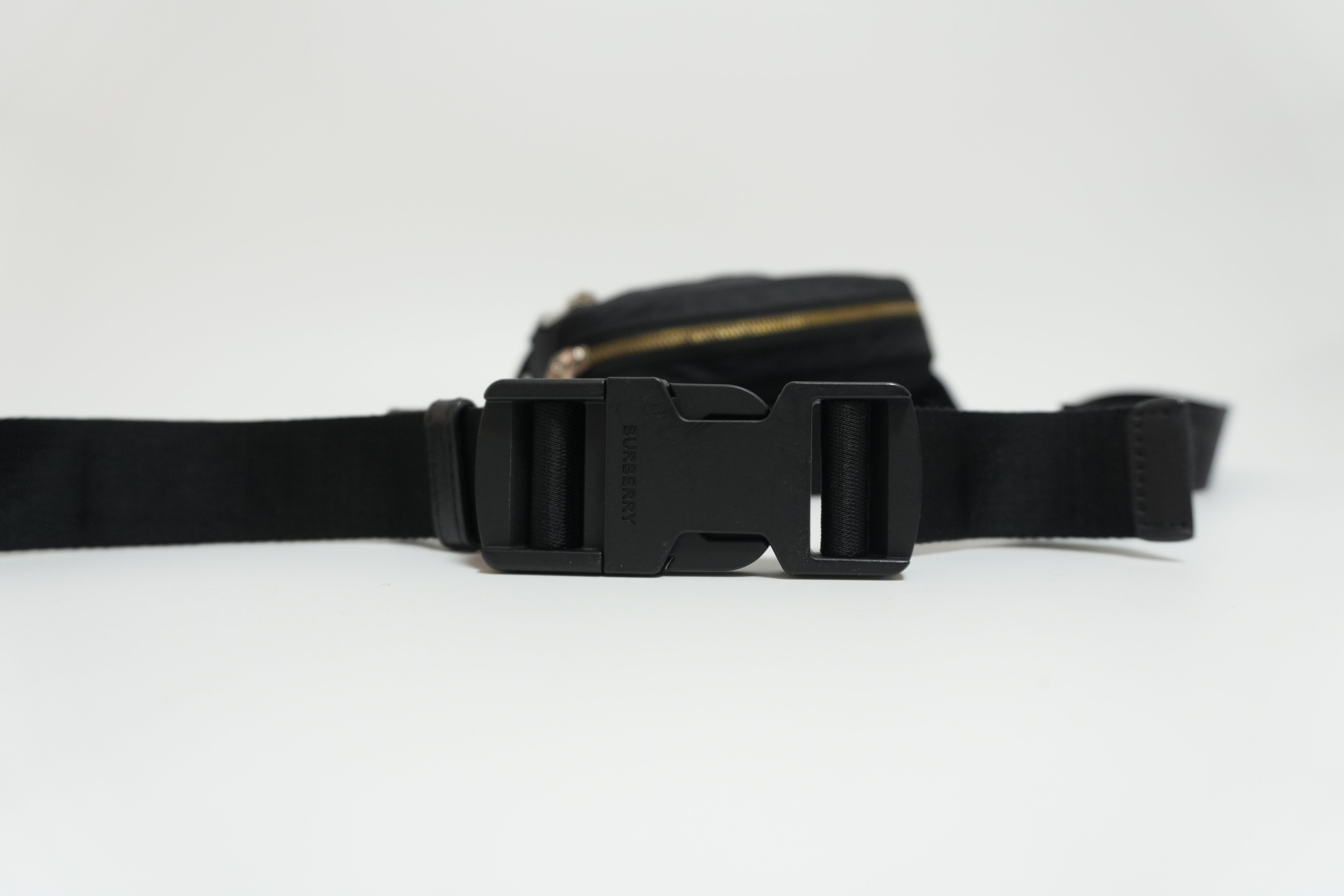 Burberry Nylon Waist Bag Black Used