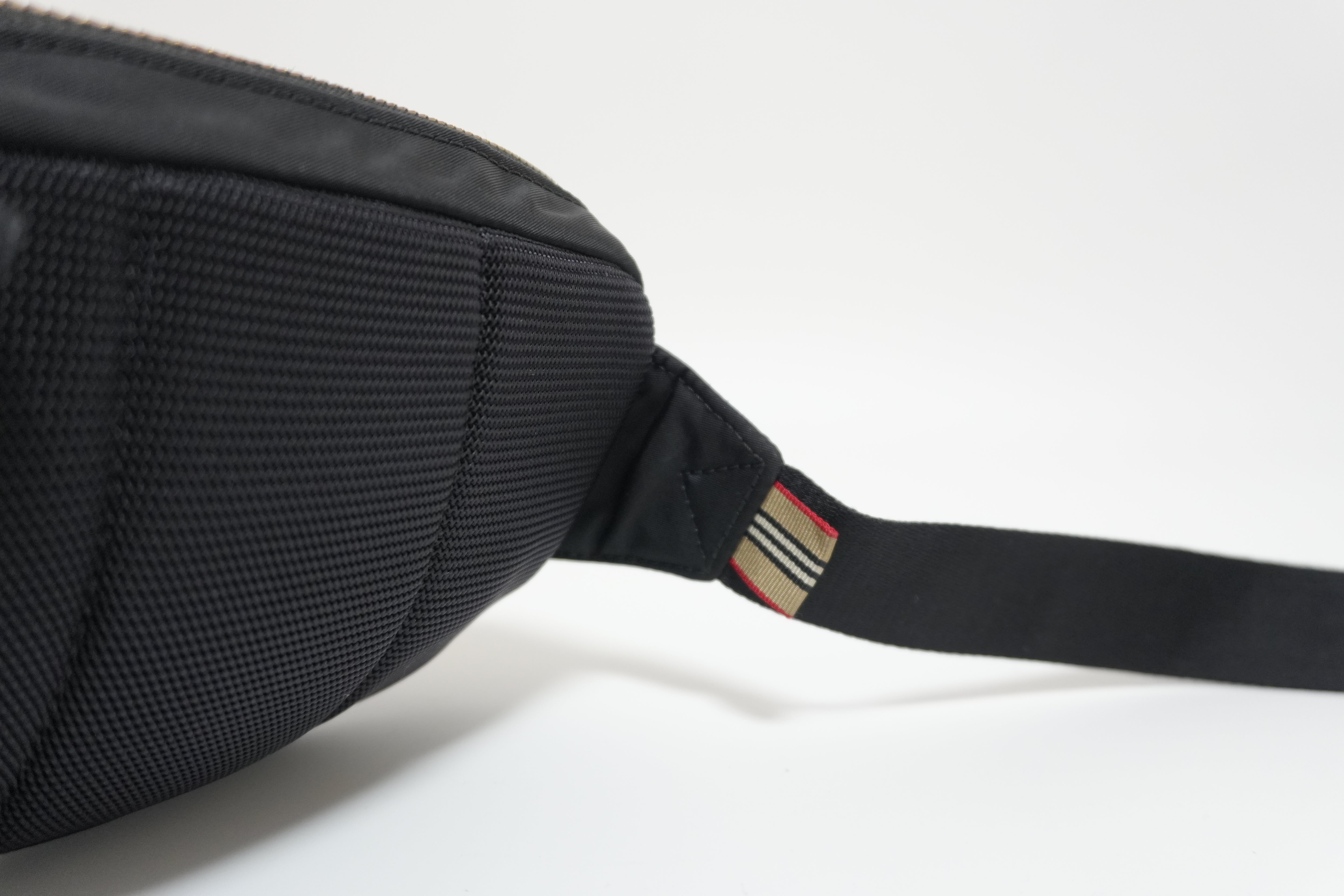 Burberry Nylon Waist Bag Black Used