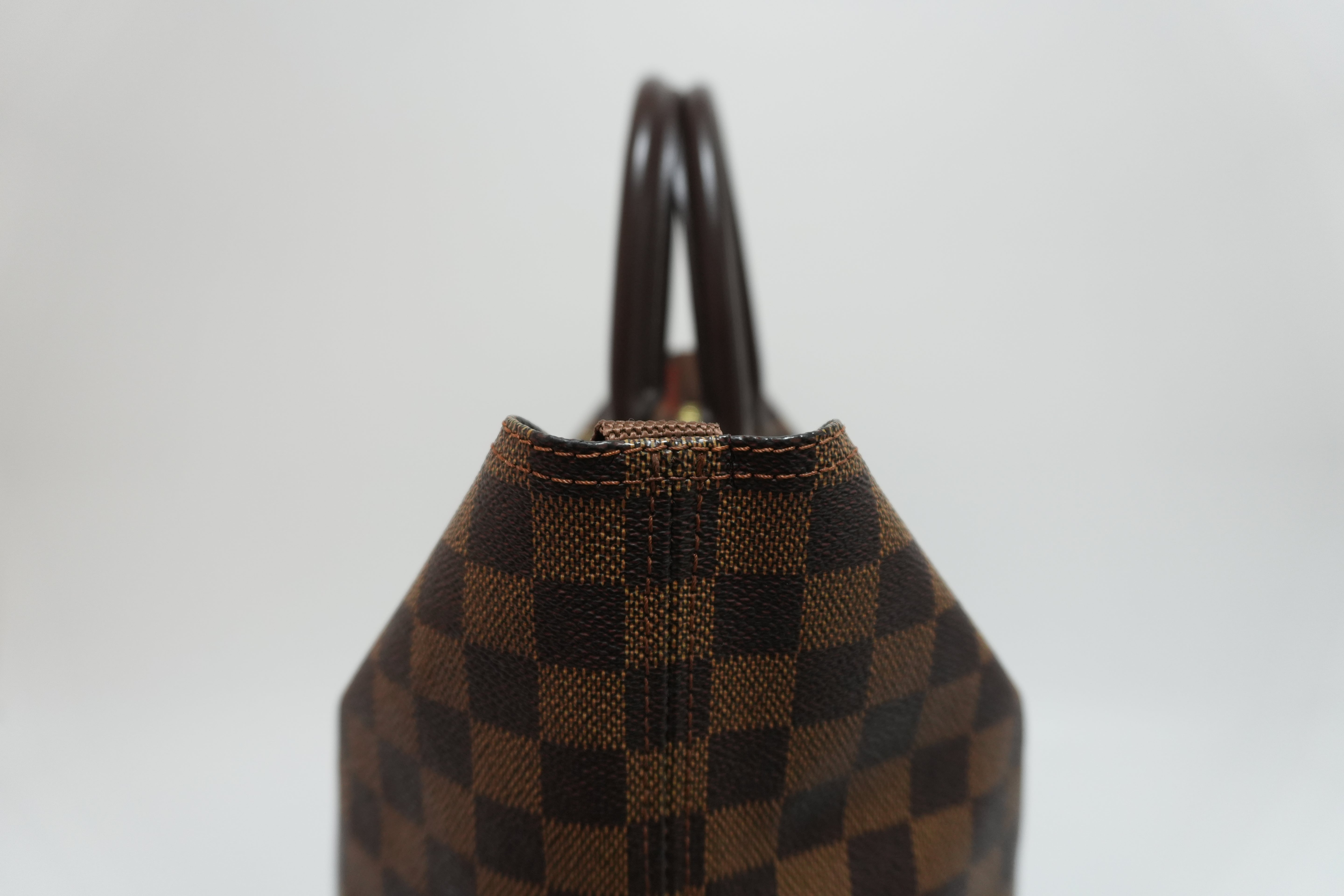 Louis Vuitton Damier Ebene Greenwich Handbag Used