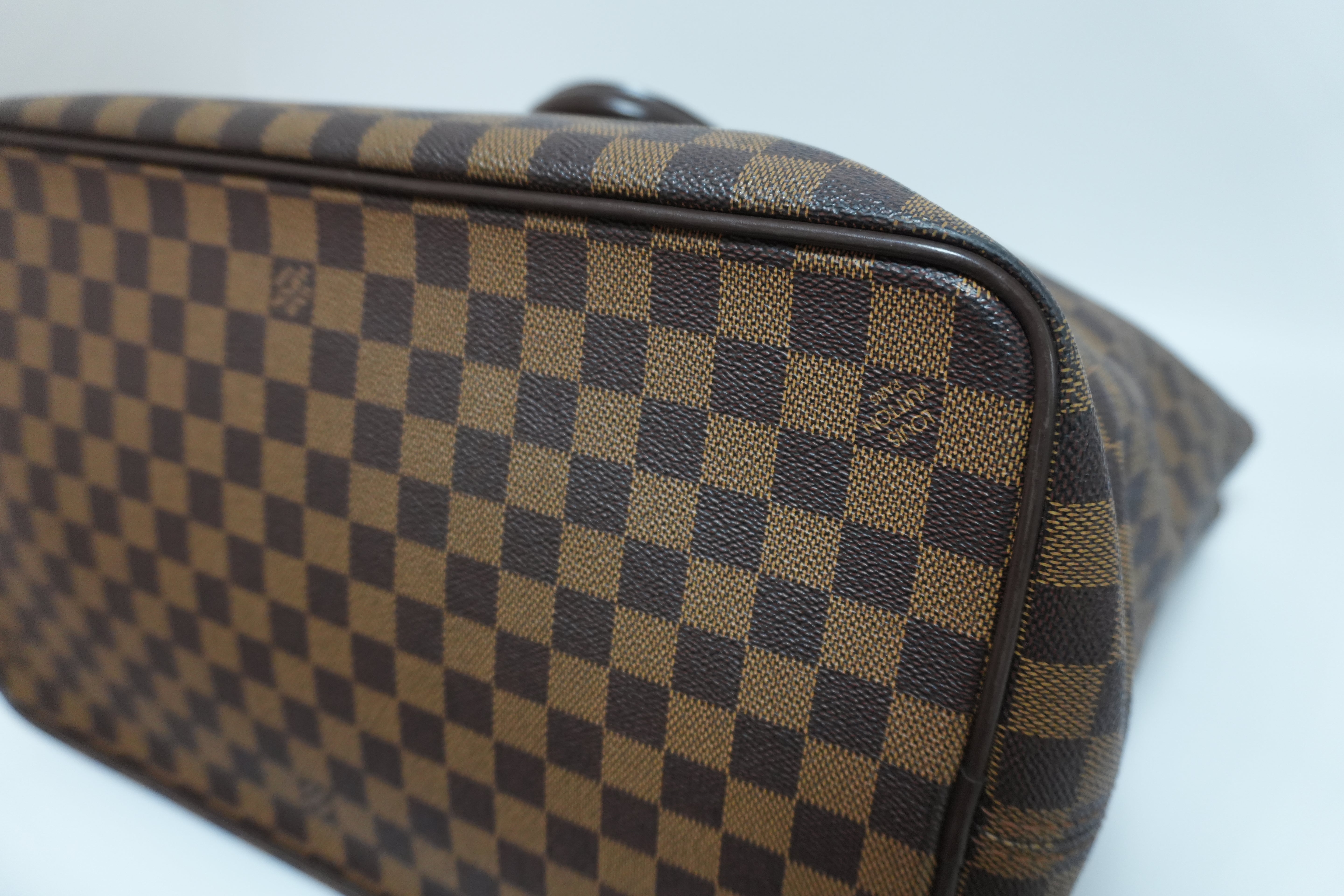 Louis Vuitton Damier Ebene Greenwich Handbag Used