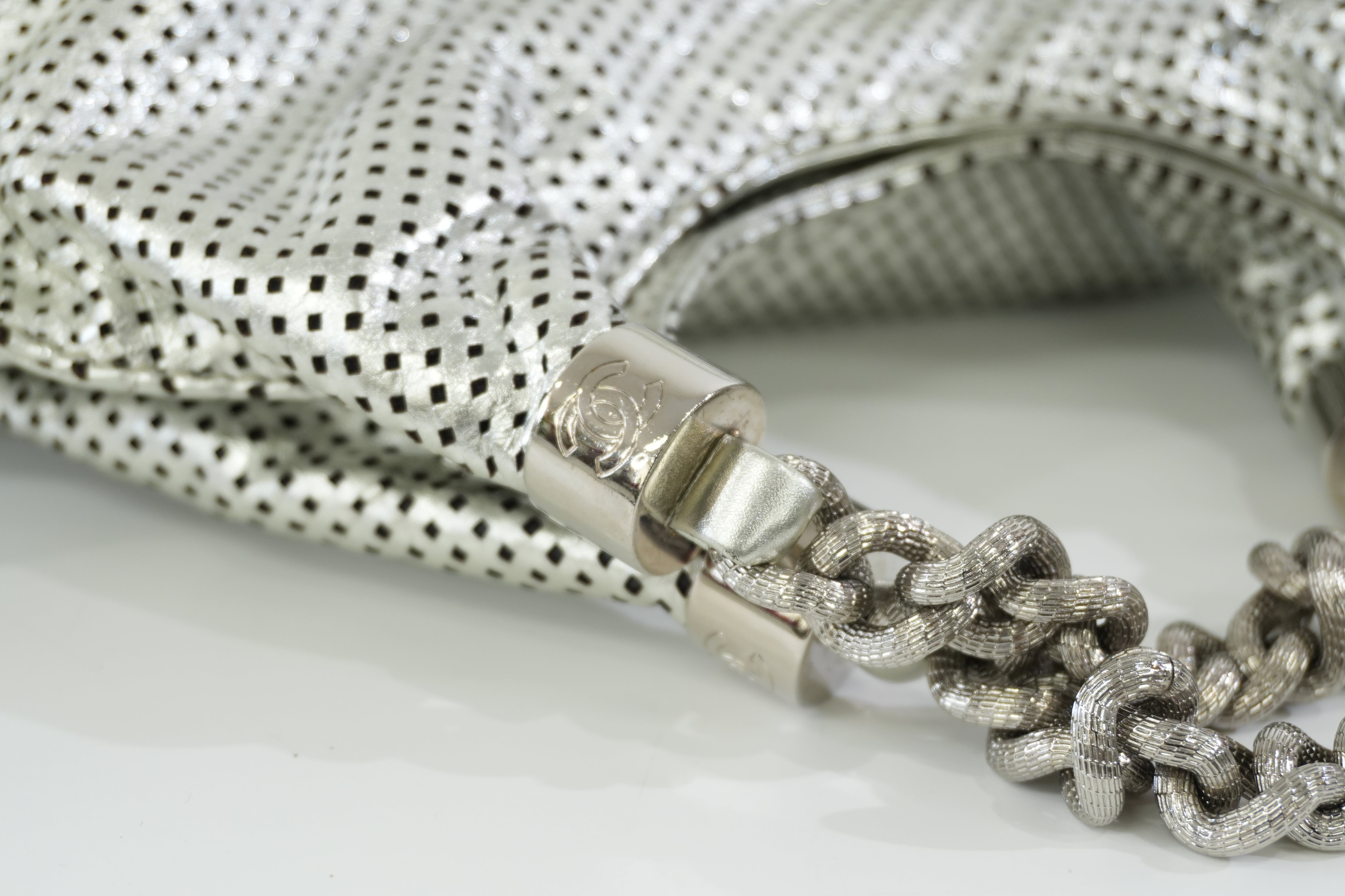 Pre-owned Chanel Rodeo Drive Hobo Tote Bag Metallic Silver